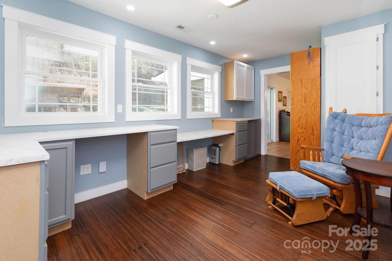 Canton, North Carolina, 28716, United States, 3 Bedrooms Bedrooms, ,4 BathroomsBathrooms,Residential,Active,2007140