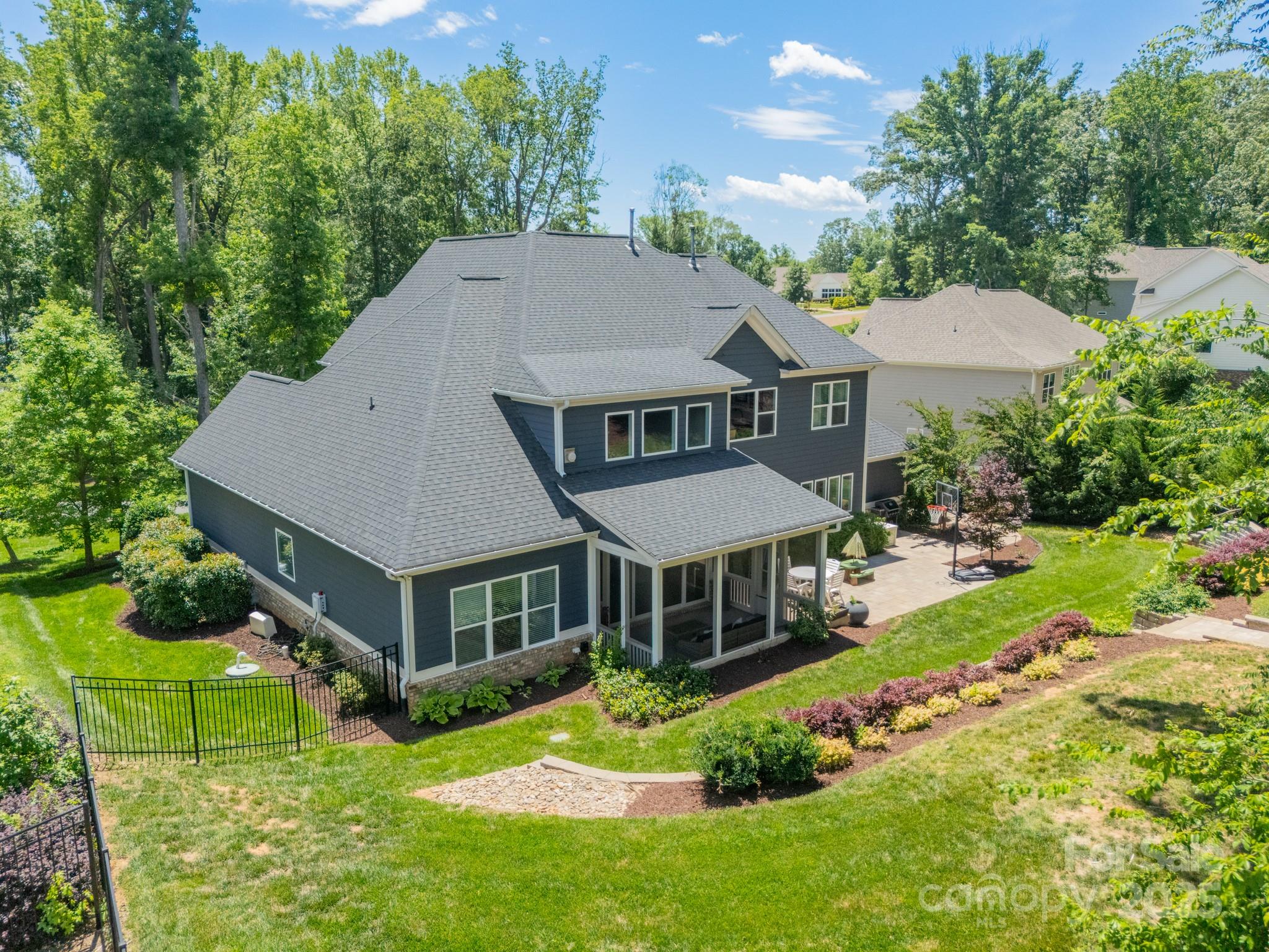 Belmont, North Carolina, 28012, United States, 4 Bedrooms Bedrooms, ,4 BathroomsBathrooms,Residential,Active,1852772