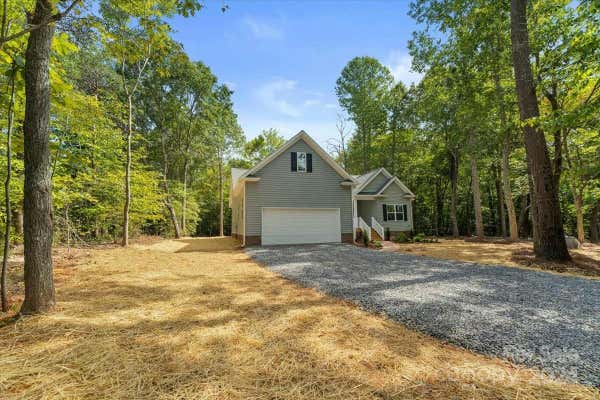 2754 CROWDERS CREEK RD, GASTONIA, NC 28052, photo 3 of 44