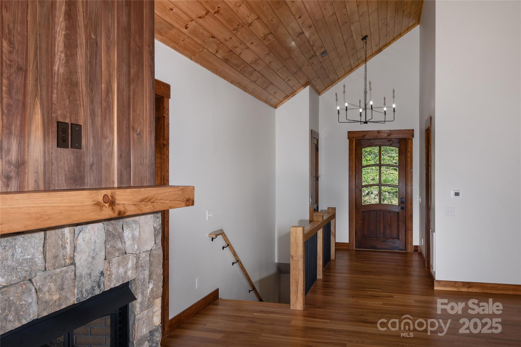 Banner Elk, North Carolina, 28604, United States, ,4 BathroomsBathrooms,Residential,Active,1769930