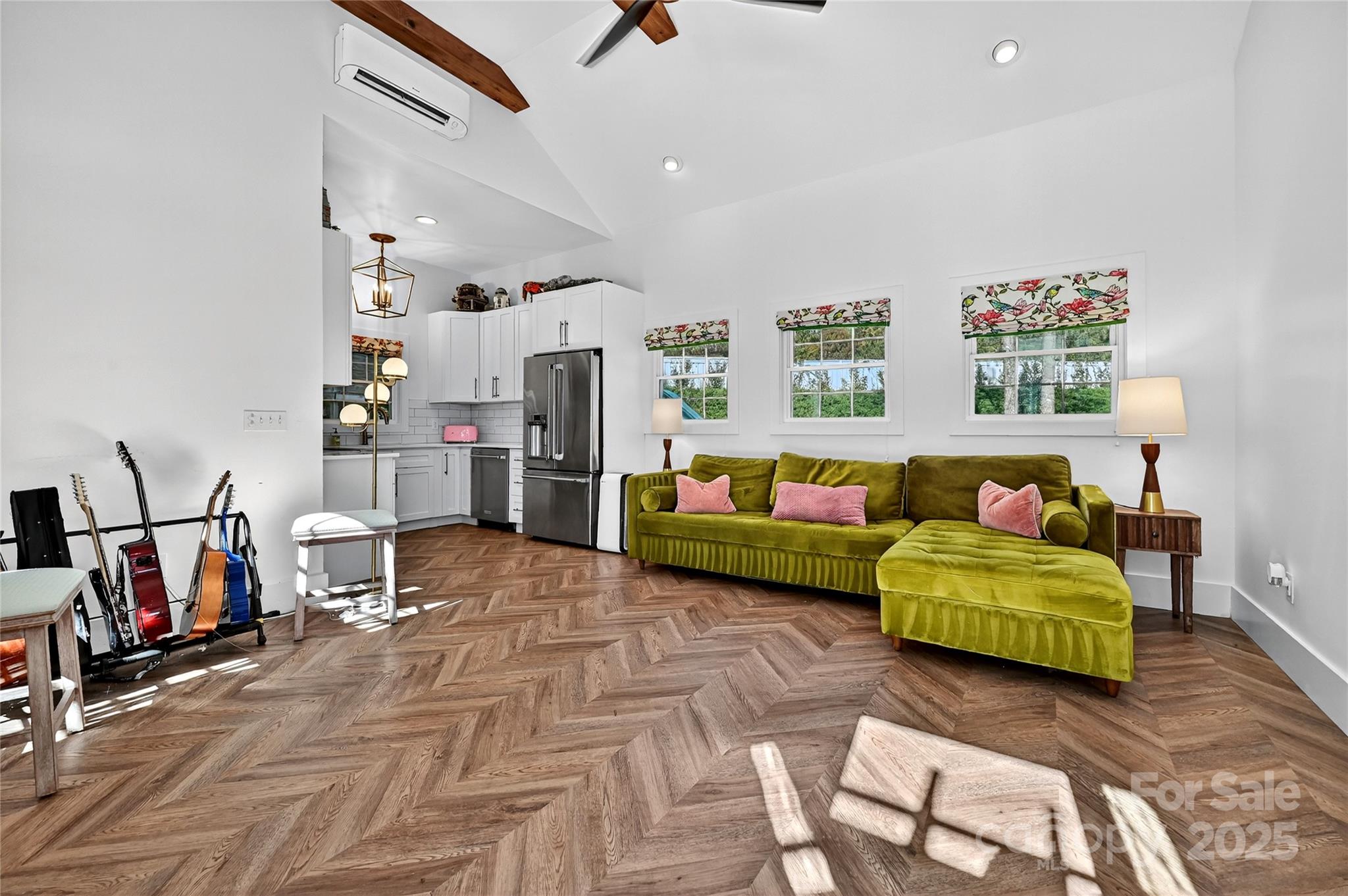 Charlotte, North Carolina, 28277, United States, 6 Bedrooms Bedrooms, ,5 BathroomsBathrooms,Residential,Active,1992626