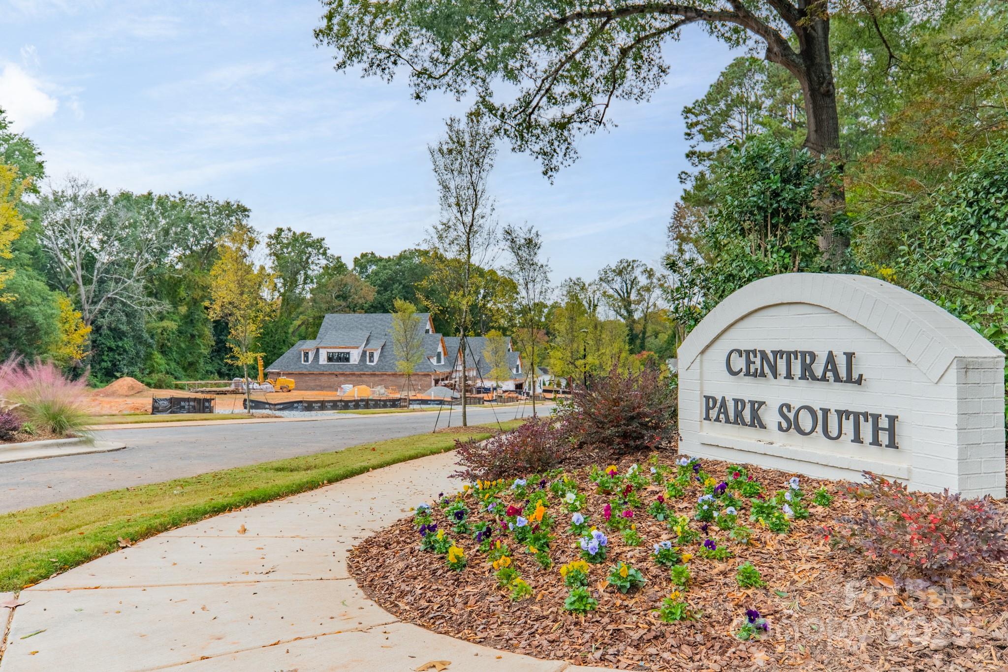 Belmont, North Carolina, 28012, United States, 4 Bedrooms Bedrooms, ,5 BathroomsBathrooms,Residential,Active,1992217