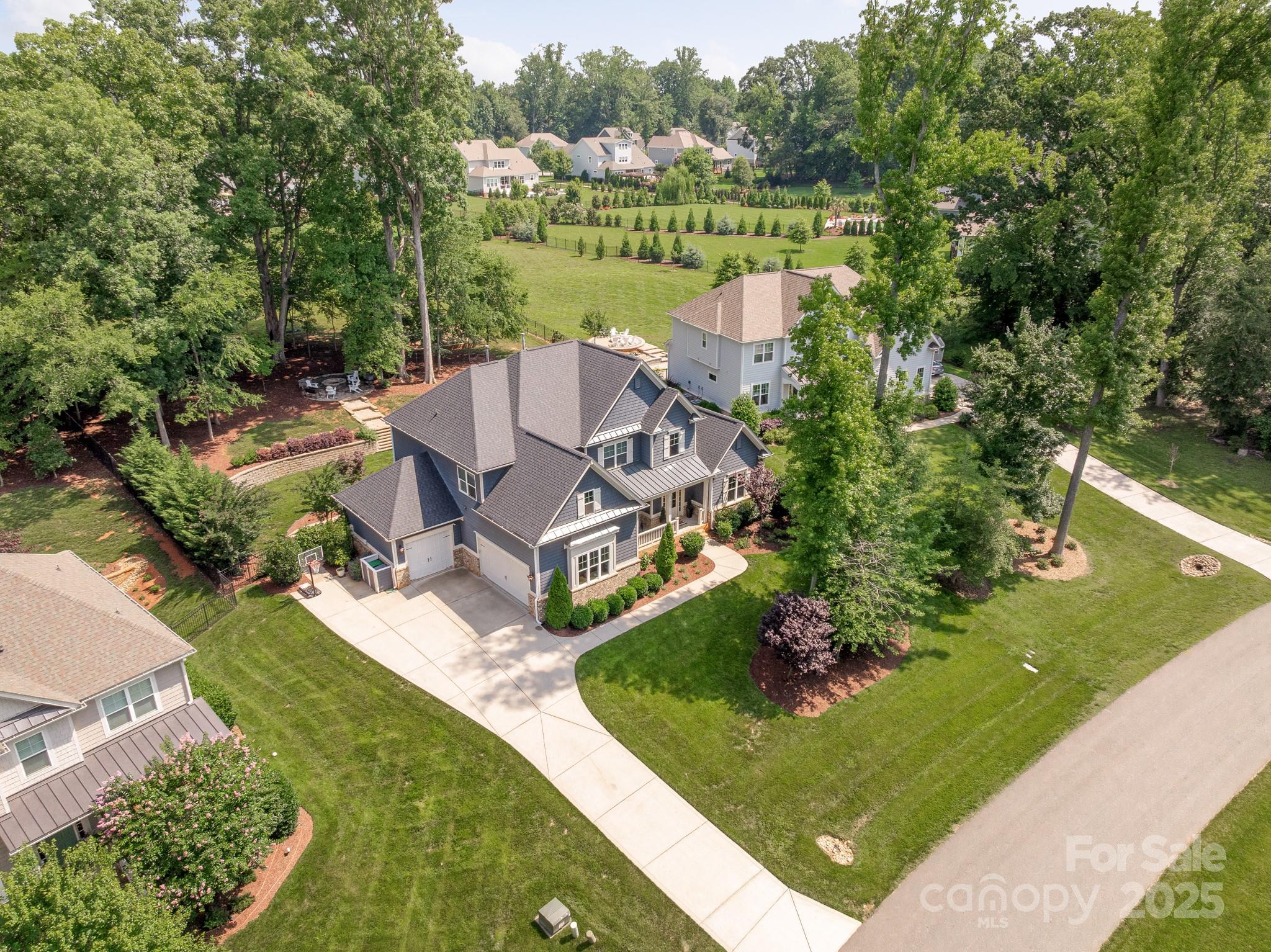 Belmont, North Carolina, 28012, United States, 4 Bedrooms Bedrooms, ,4 BathroomsBathrooms,Residential,Active,1852772