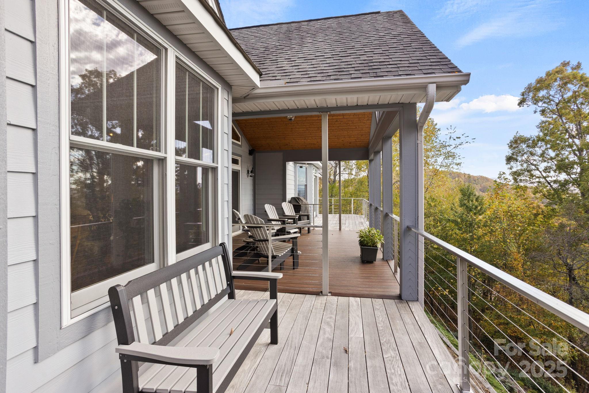 Hendersonville, North Carolina, 28739, United States, 3 Bedrooms Bedrooms, ,4 BathroomsBathrooms,Residential,Active,1973289