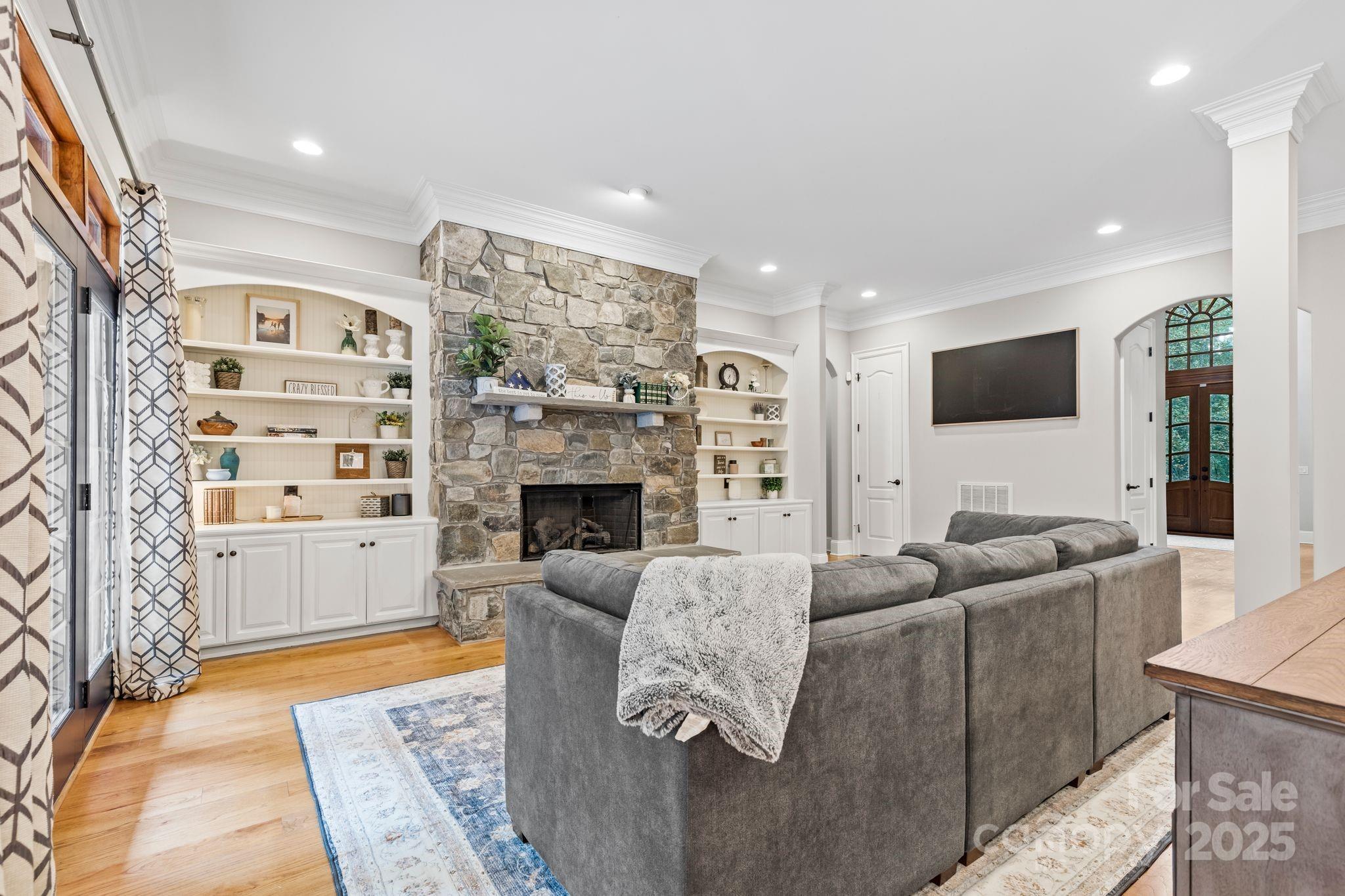 Mooresville, North Carolina, 28117, United States, 4 Bedrooms Bedrooms, ,4 BathroomsBathrooms,Residential,Active,1953647