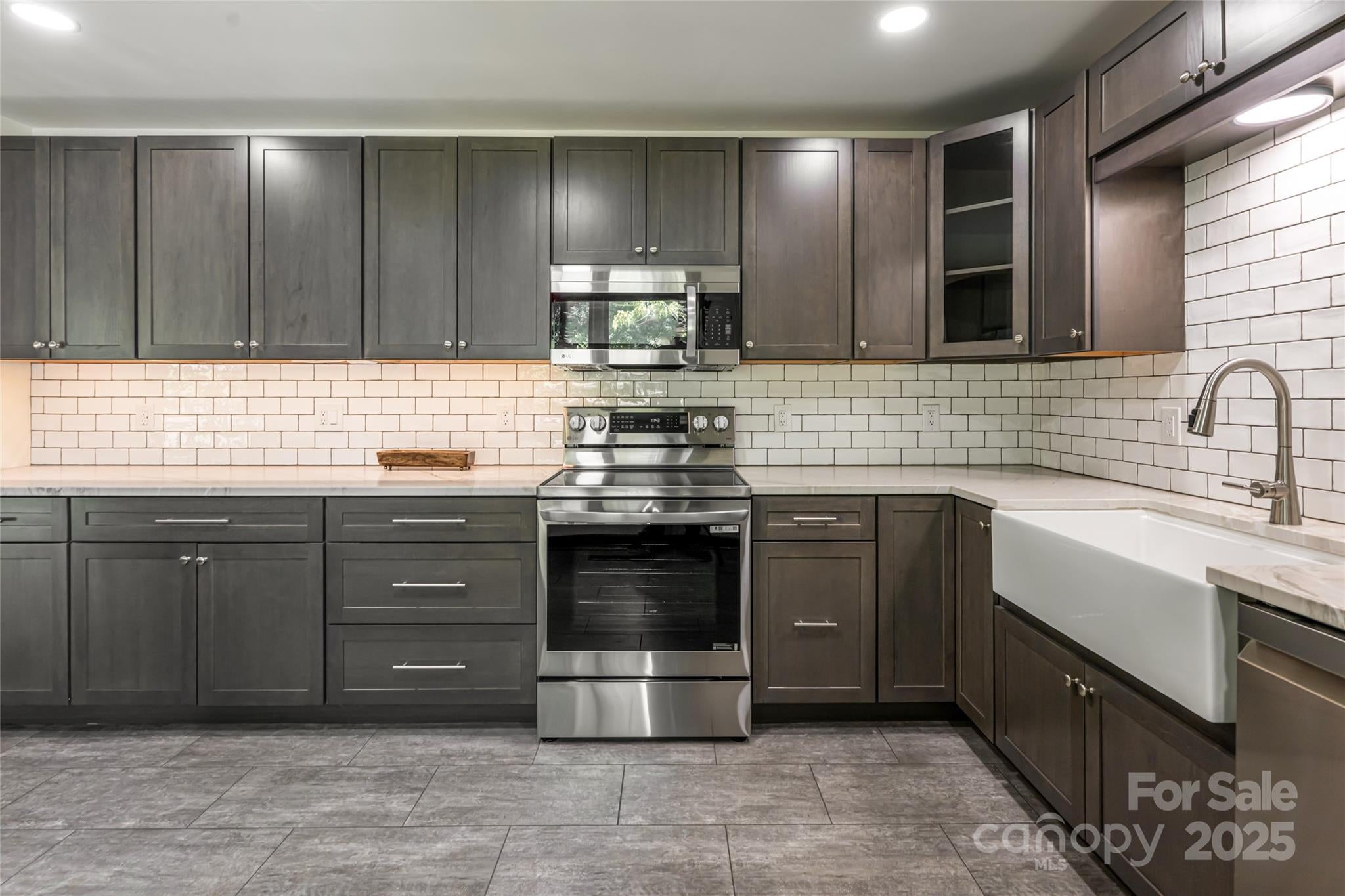 Leicester, North Carolina, 28748, United States, 4 Bedrooms Bedrooms, ,3 BathroomsBathrooms,Residential,Active,1927647