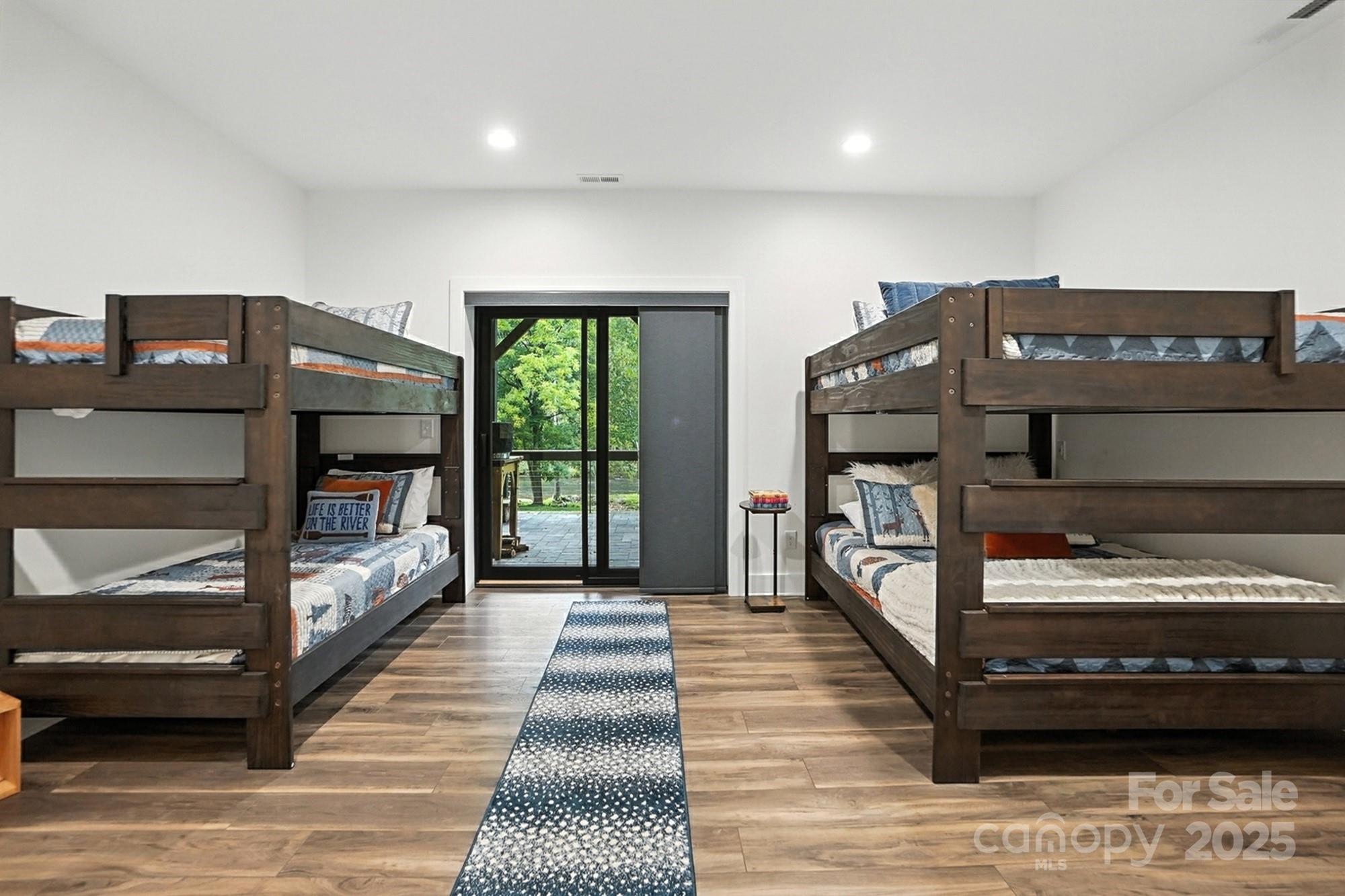 Lansing, North Carolina, 28643, United States, 3 Bedrooms Bedrooms, ,5 BathroomsBathrooms,Residential,Active,1959552