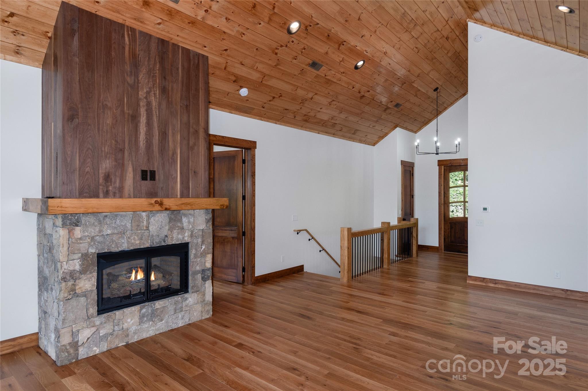 Banner Elk, North Carolina, 28604, United States, ,4 BathroomsBathrooms,Residential,Active,1769930