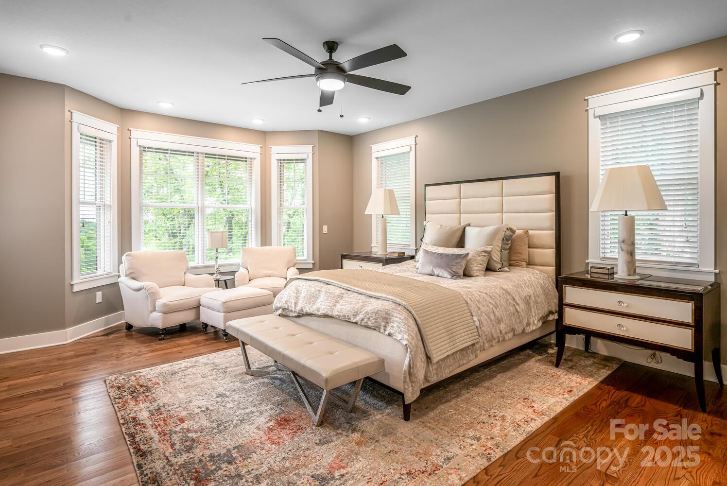 Flat Rock, North Carolina, 28731, United States, ,4 BathroomsBathrooms,Residential,Active,1860239