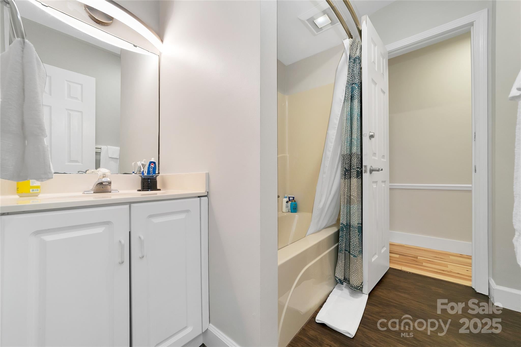 Brevard, North Carolina, 28712, United States, 4 Bedrooms Bedrooms, ,5 BathroomsBathrooms,Residential,Active,1953267