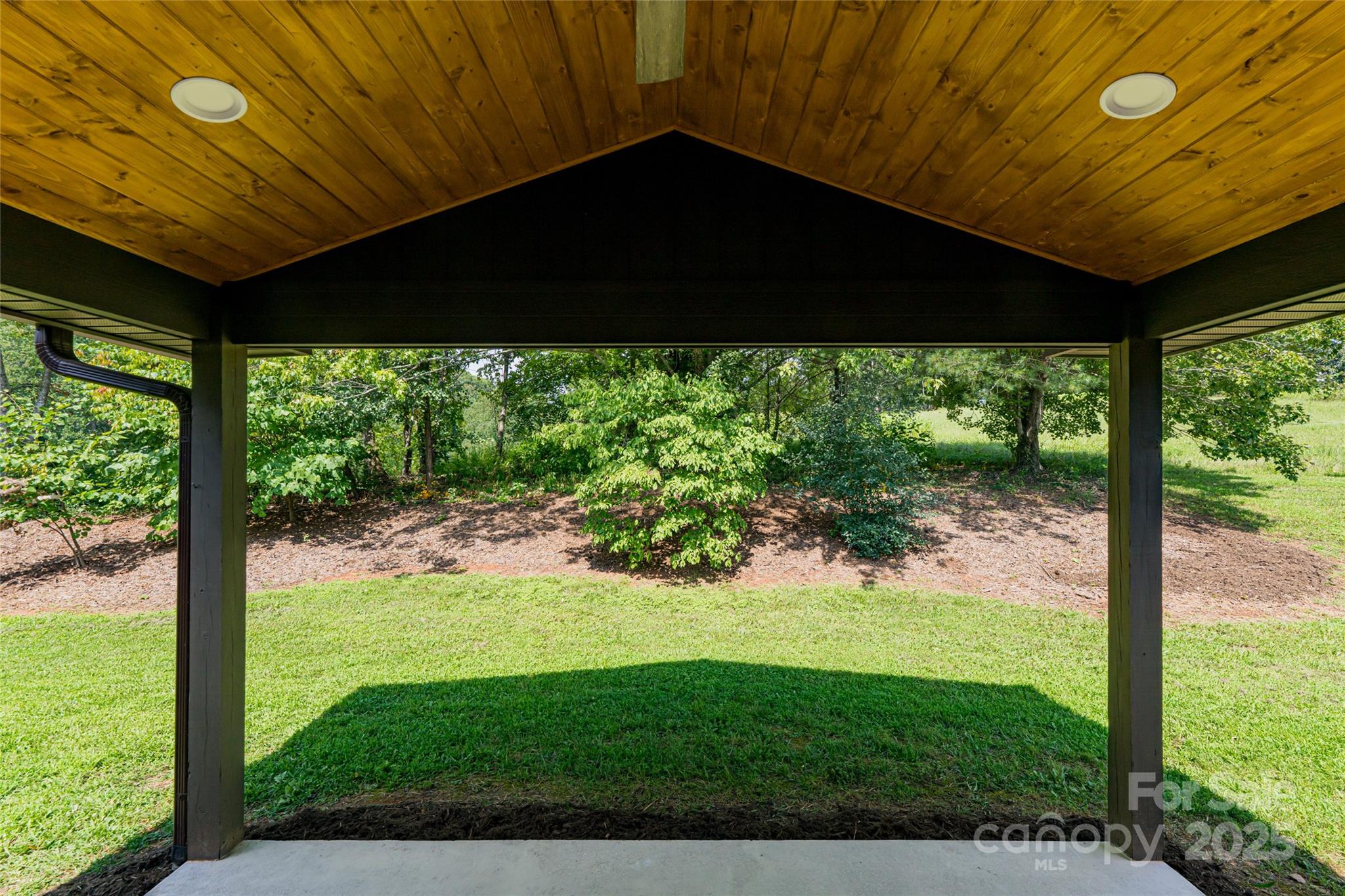 Leicester, North Carolina, 28748, United States, 4 Bedrooms Bedrooms, ,3 BathroomsBathrooms,Residential,Active,1927647