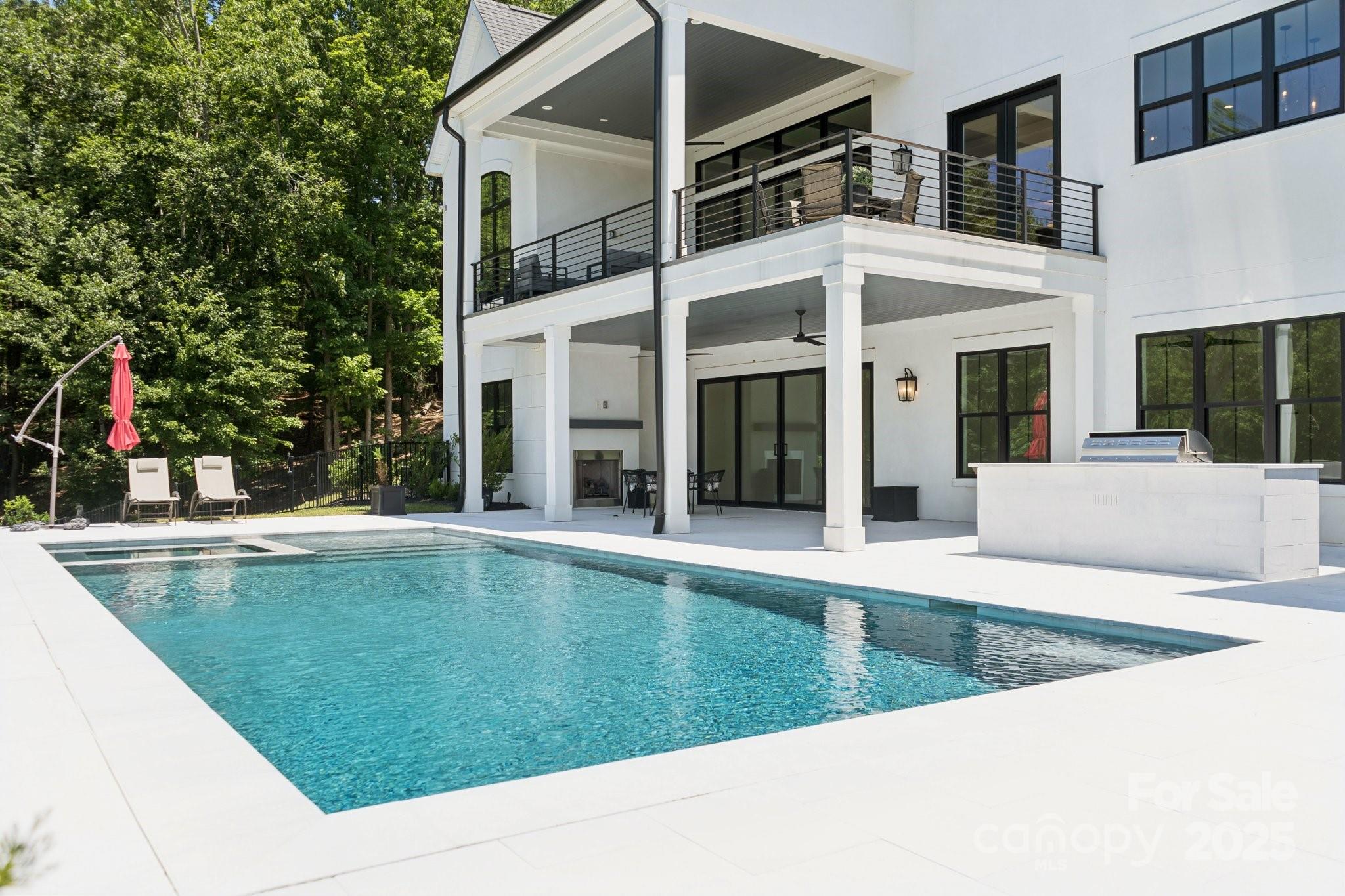 Charlotte, North Carolina, 28278, United States, ,6 BathroomsBathrooms,Residential,Active,1769360