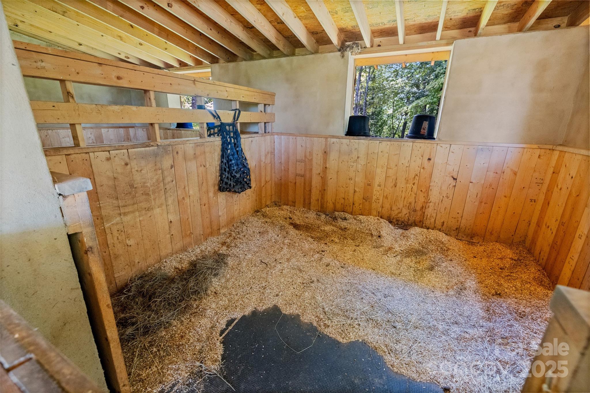 Mill Spring, North Carolina, 28756, United States, 2 Bedrooms Bedrooms, ,3 BathroomsBathrooms,Residential,Active,1945864