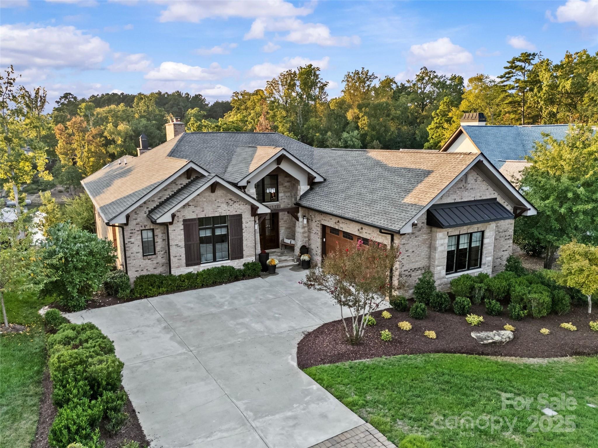 Belmont, North Carolina, 28012, United States, 5 Bedrooms Bedrooms, ,5 BathroomsBathrooms,Residential,Active,1953385