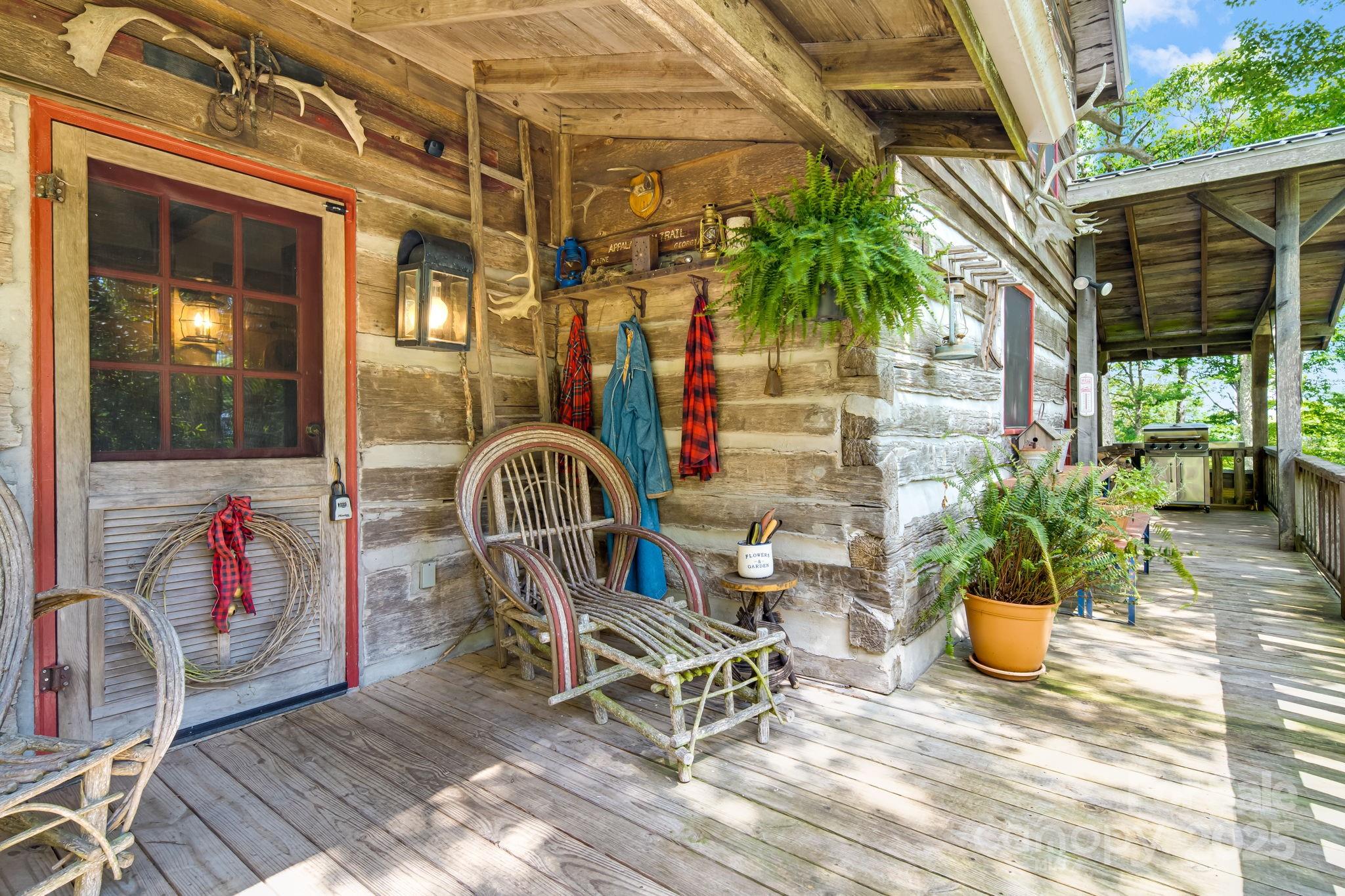 Mars Hill, North Carolina, 28754, United States, 3 Bedrooms Bedrooms, ,3 BathroomsBathrooms,Residential,Active,1900501