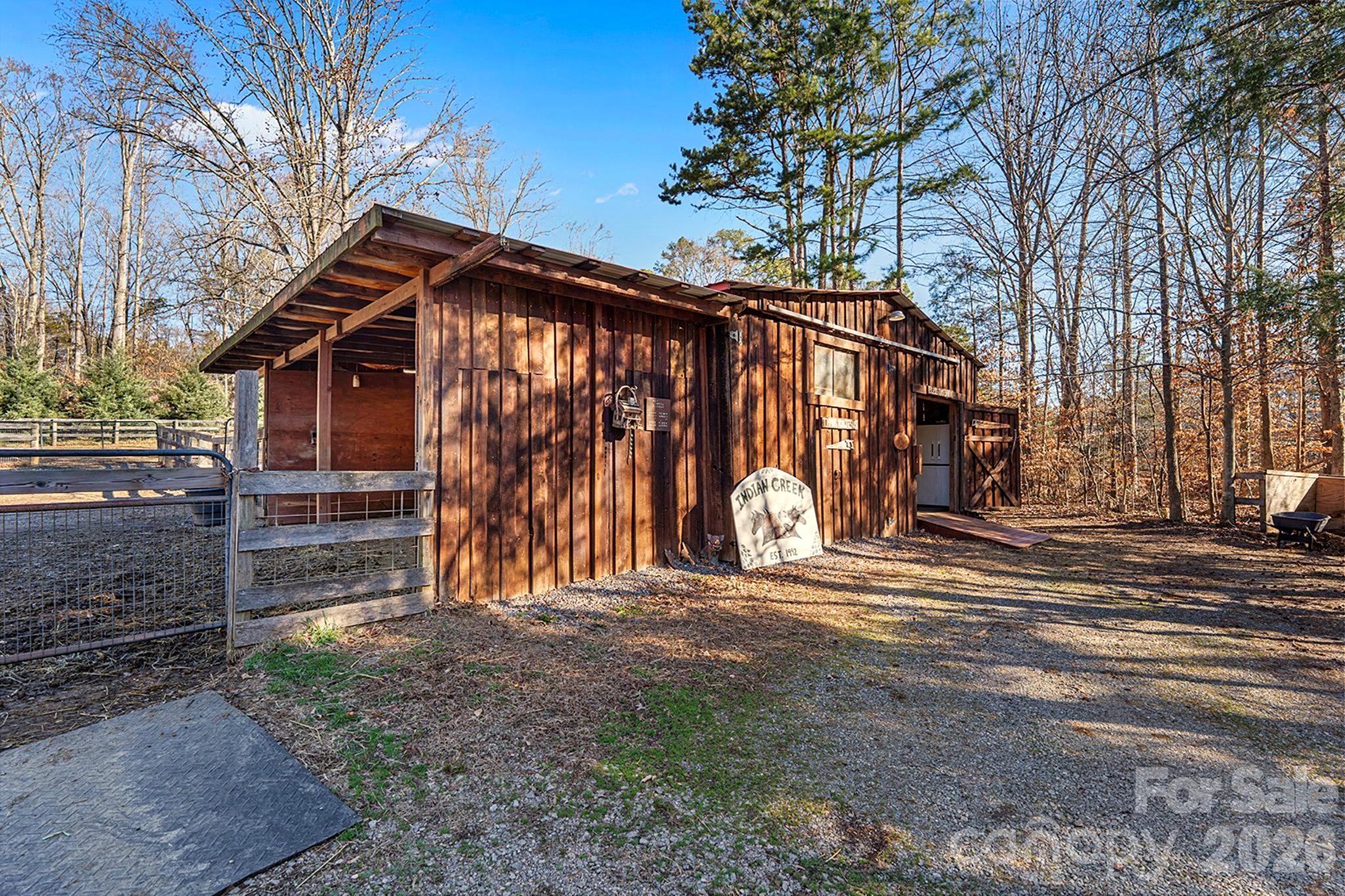 Davidson, North Carolina, 28036, United States, 5 Bedrooms Bedrooms, ,4 BathroomsBathrooms,Residential,Active,2011189