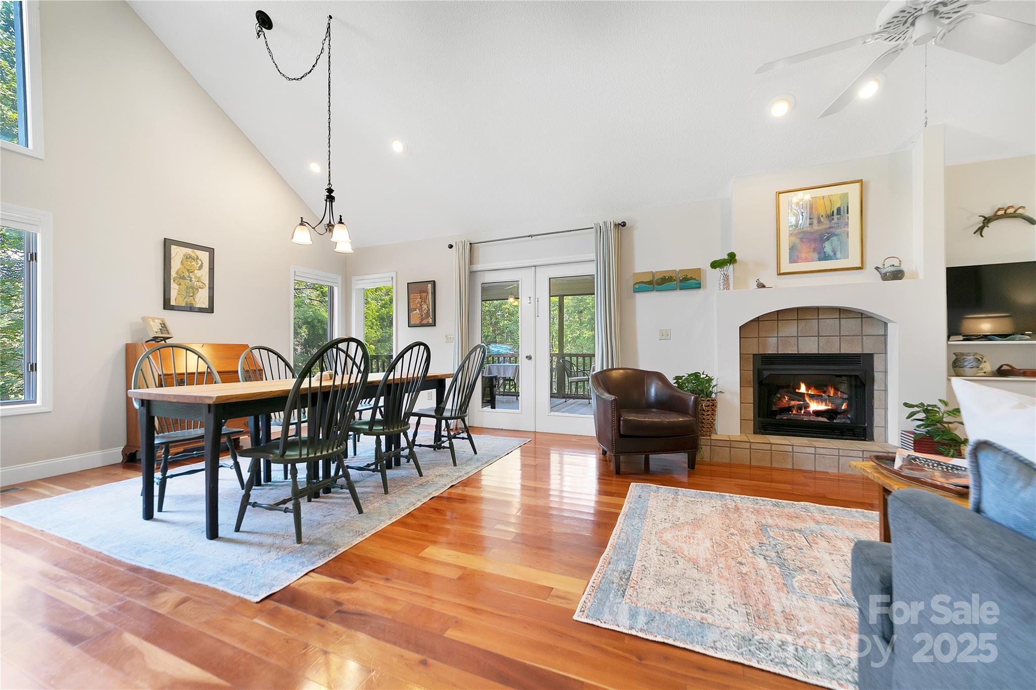 Brevard, North Carolina, 28712, United States, 4 Bedrooms Bedrooms, ,5 BathroomsBathrooms,Residential,Active,1953267