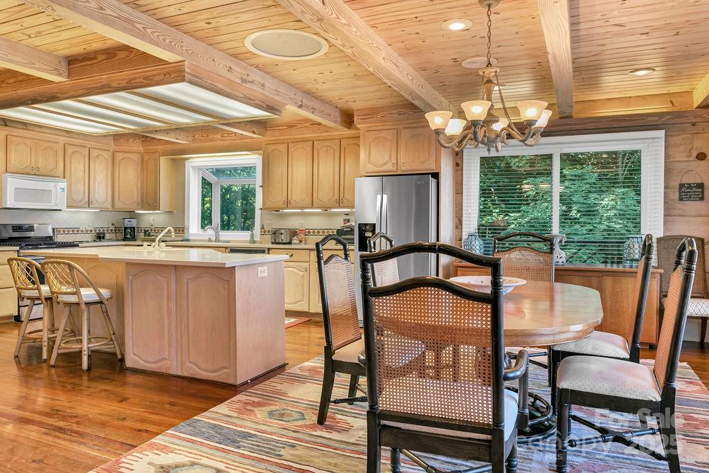 Brevard, North Carolina, 28712, United States, 4 Bedrooms Bedrooms, ,5 BathroomsBathrooms,Residential,Active,1997889