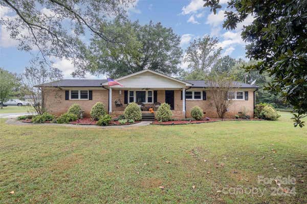 210 PINKNEY RD, DALLAS, NC 28034 - Image 1