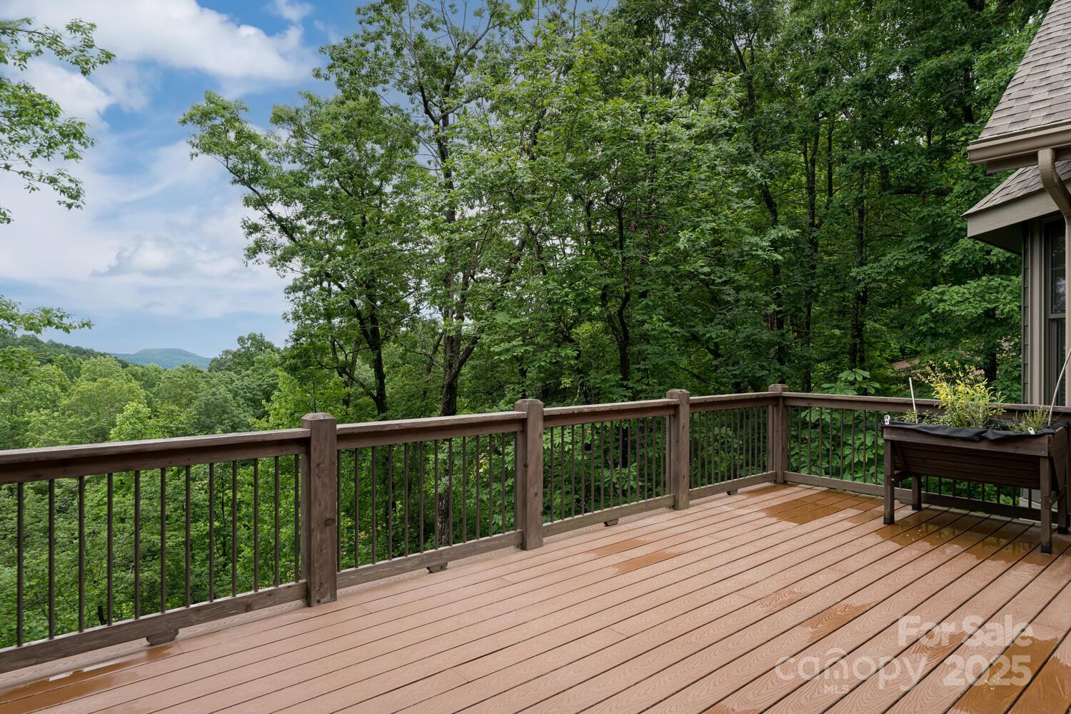 Flat Rock, North Carolina, 28731, United States, ,4 BathroomsBathrooms,Residential,Active,1860239