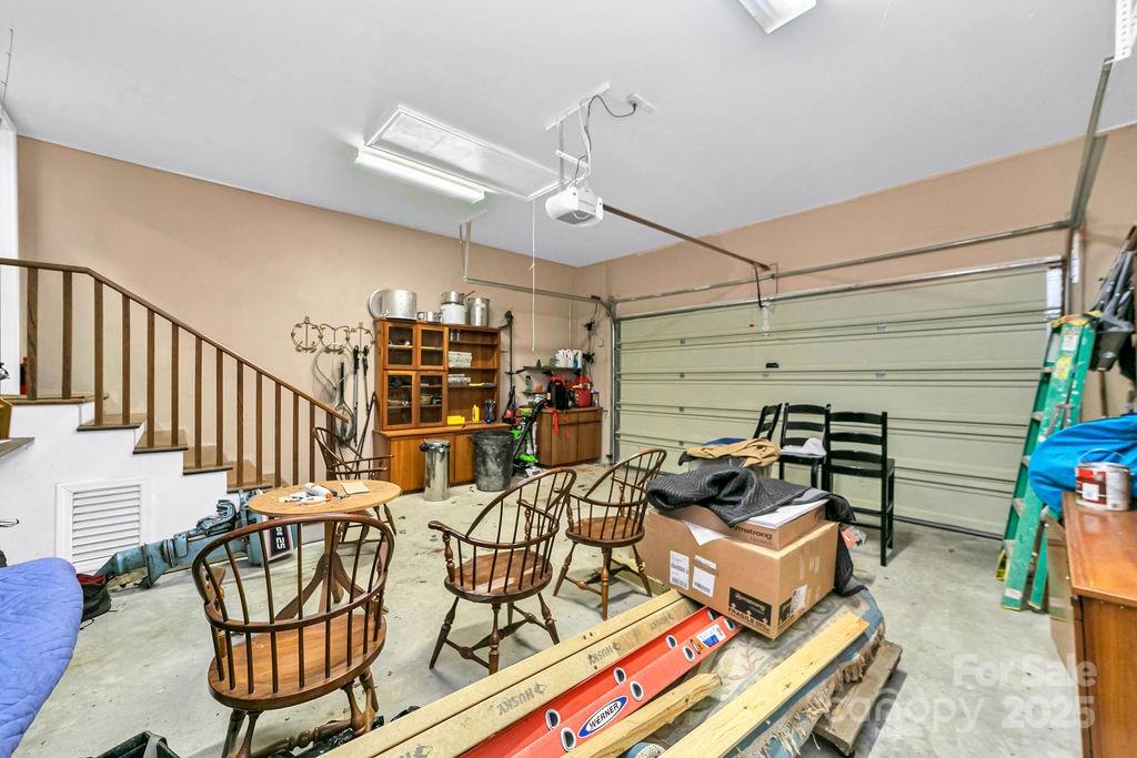 Brevard, North Carolina, 28712, United States, 4 Bedrooms Bedrooms, ,5 BathroomsBathrooms,Residential,Active,1997889