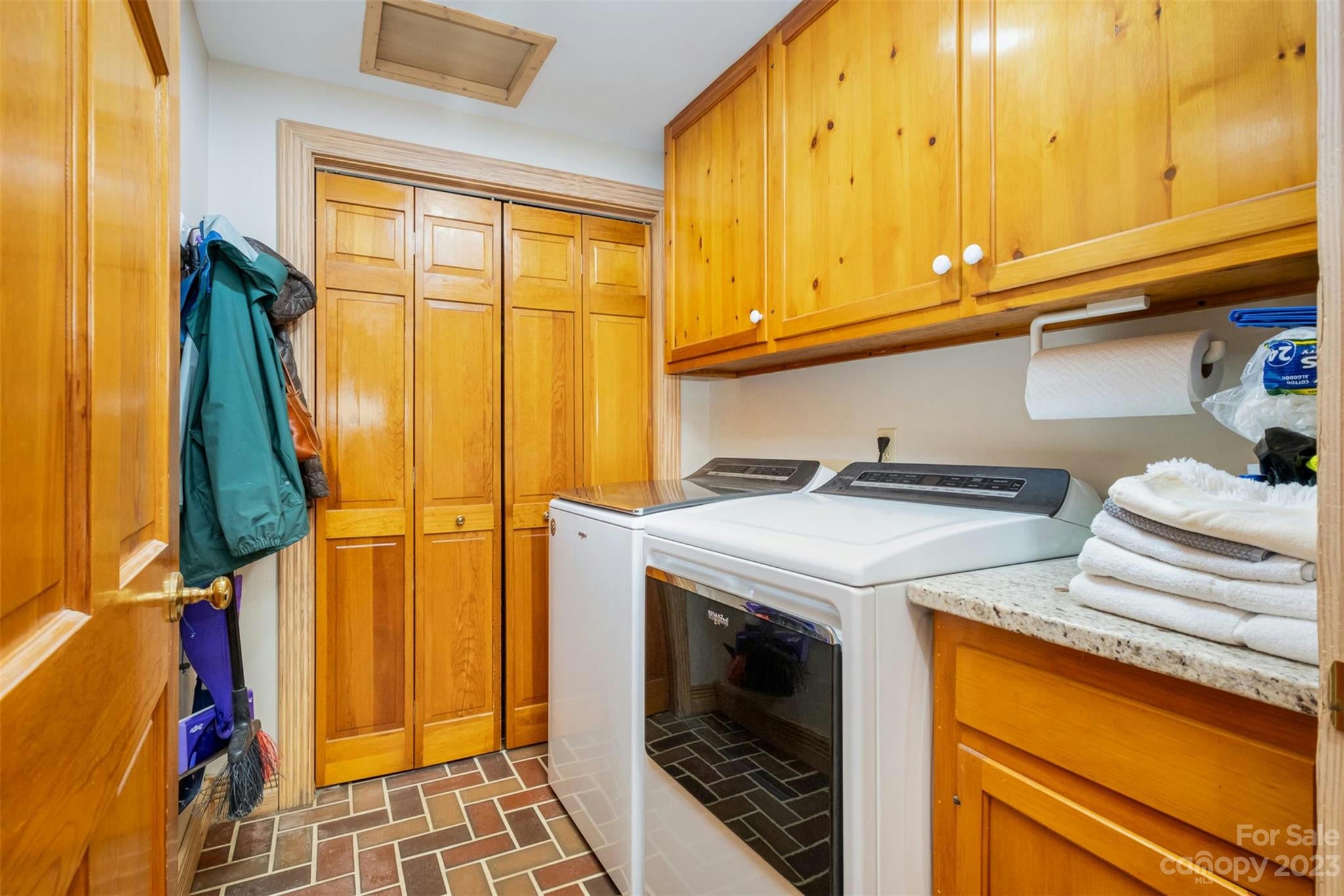 Statesville, North Carolina, 28625, United States, ,8 BathroomsBathrooms,Residential,Active,1769405