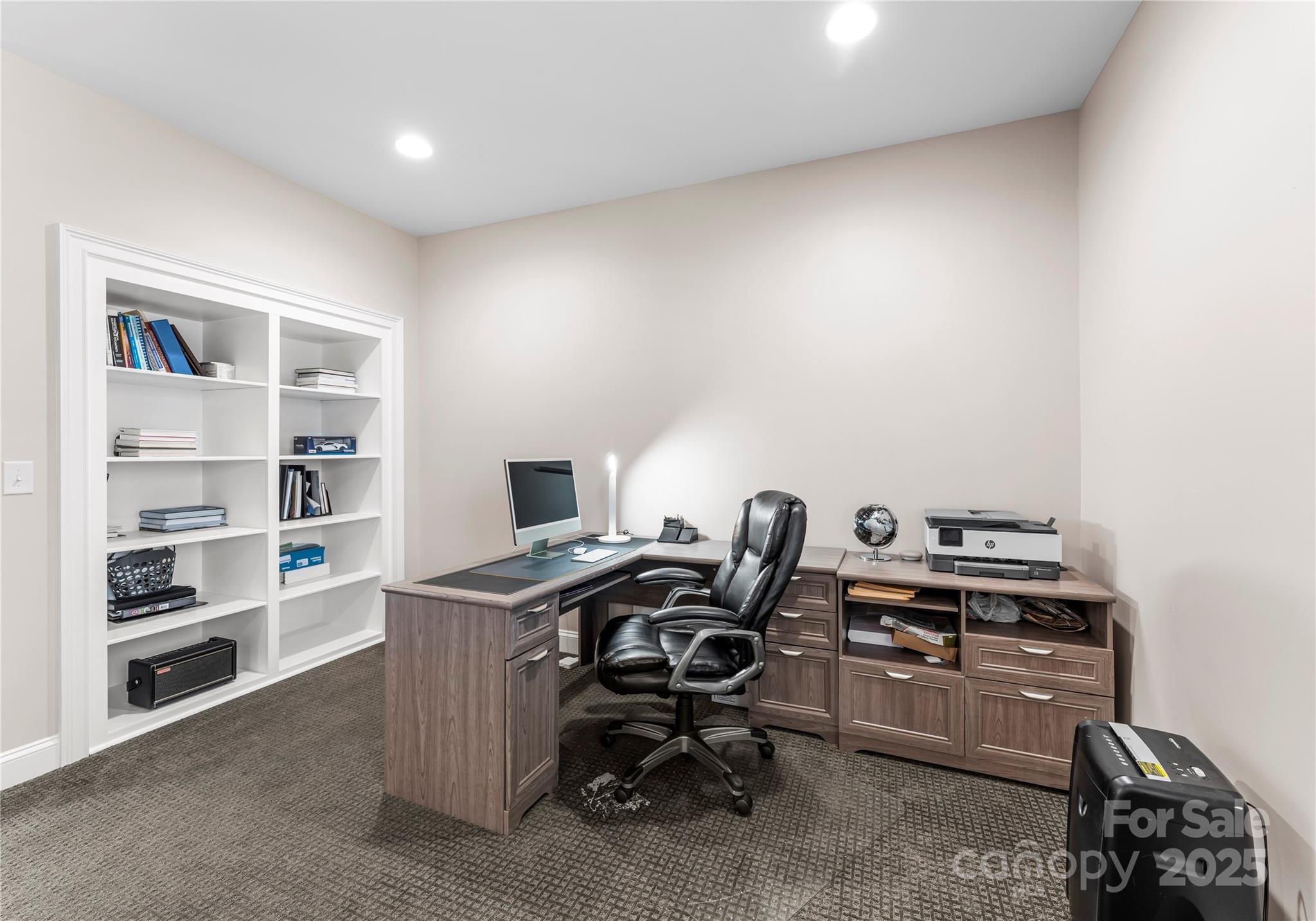 Charlotte, North Carolina, 28278, United States, 5 Bedrooms Bedrooms, ,5 BathroomsBathrooms,Residential,Active,1748232