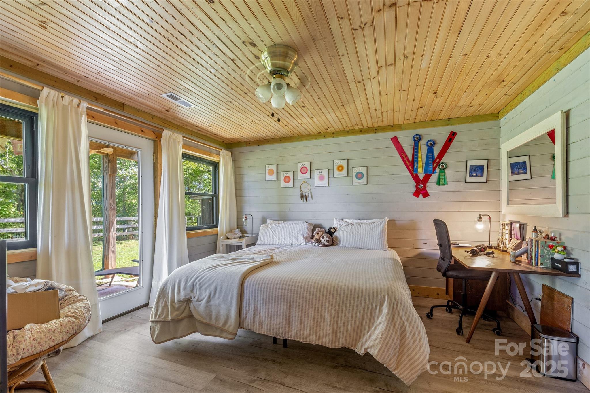 Mill Spring, North Carolina, 28756, United States, 2 Bedrooms Bedrooms, ,3 BathroomsBathrooms,Residential,Active,1945864