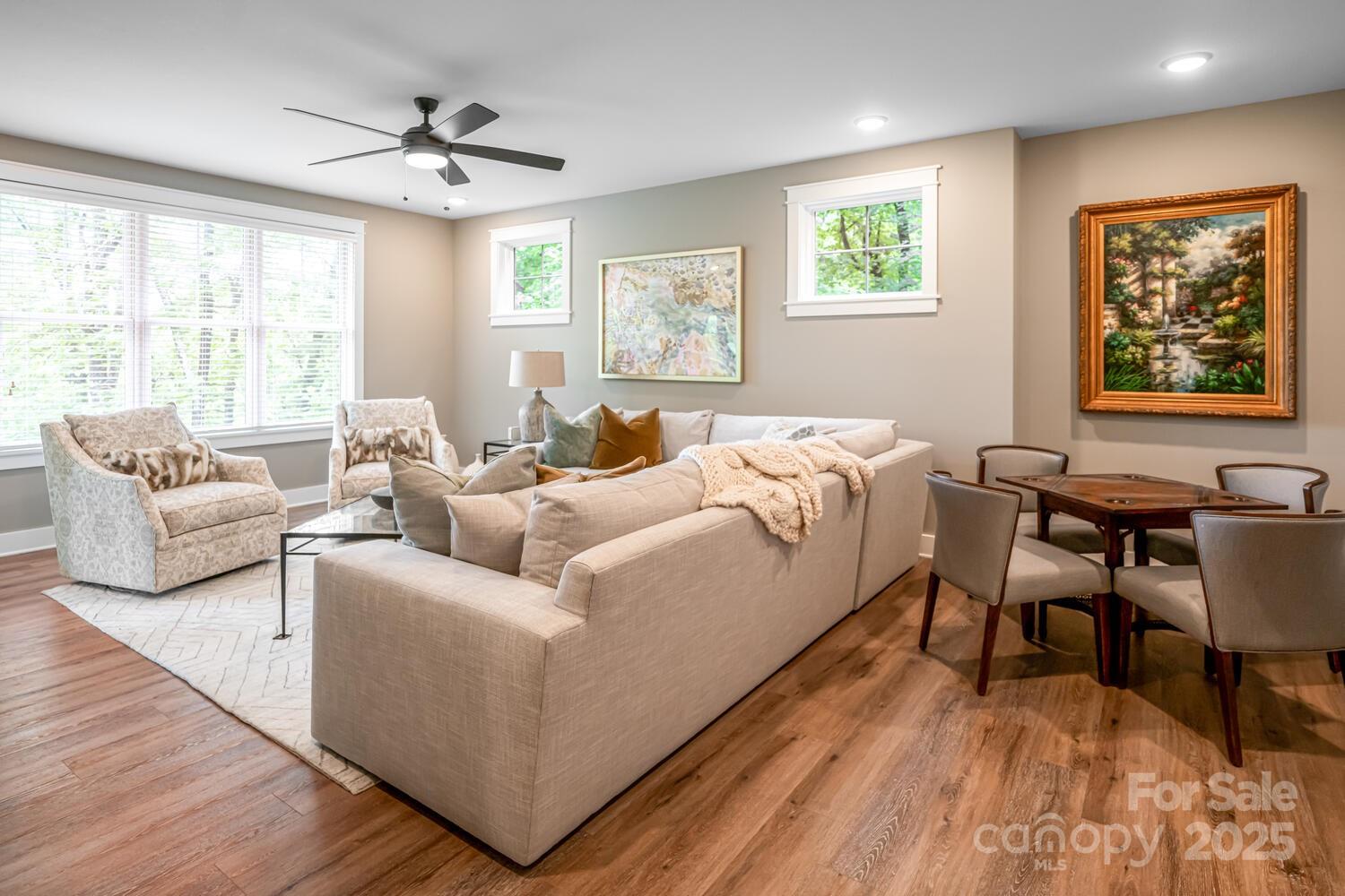 Flat Rock, North Carolina, 28731, United States, ,4 BathroomsBathrooms,Residential,Active,1860239