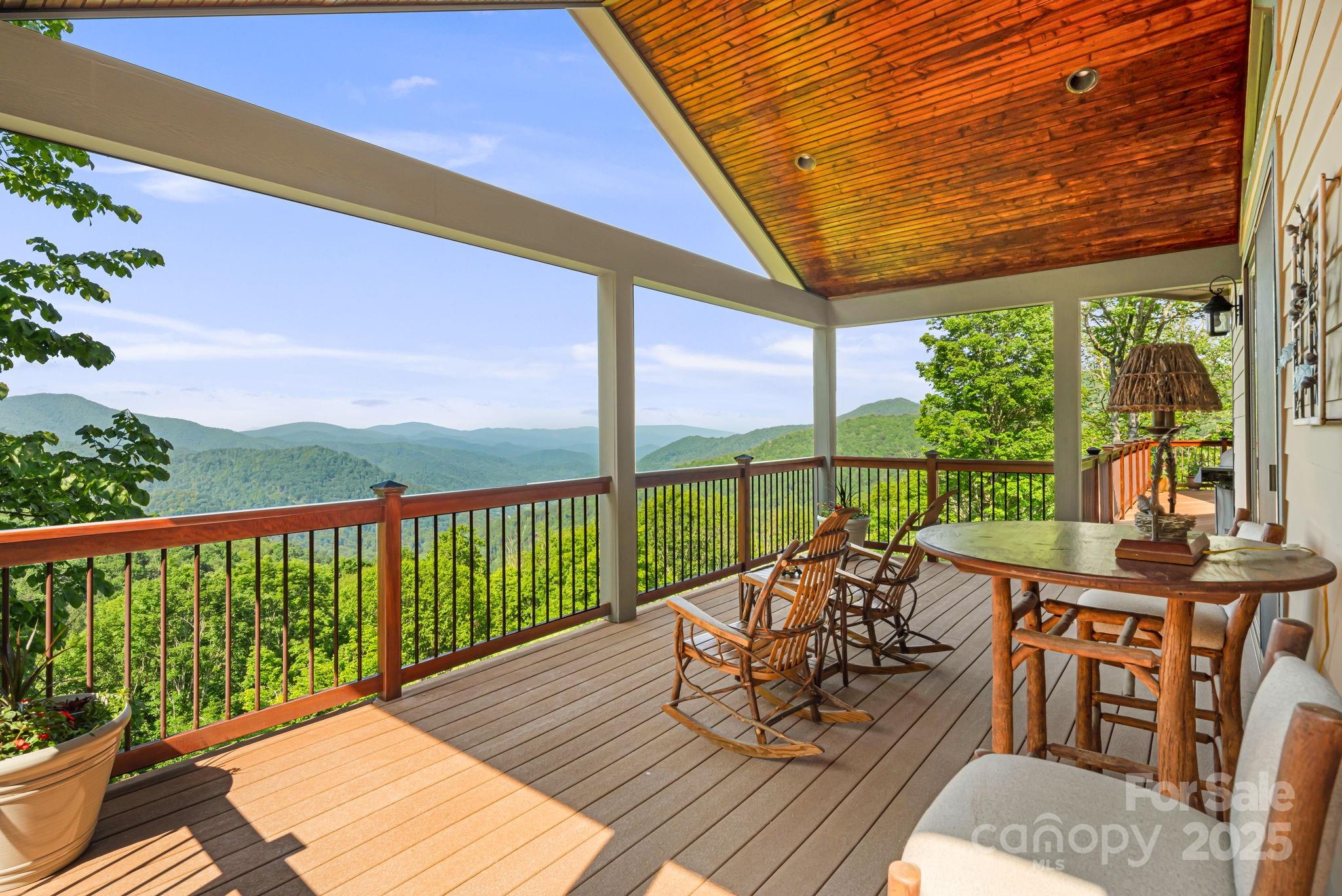 Mars Hill, North Carolina, 28754, United States, 4 Bedrooms Bedrooms, ,6 BathroomsBathrooms,Residential,Active,1996266 Mars Hill, North Carolina, 28754, United States, 4 Bedrooms Bedrooms, ,6 BathroomsBathrooms,Residential,Active,1996266