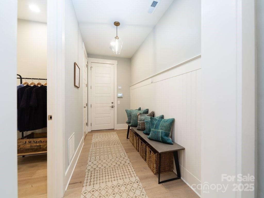 Huntersville, North Carolina, 28078, United States, 4 Bedrooms Bedrooms, ,4 BathroomsBathrooms,Residential,Active,1905080