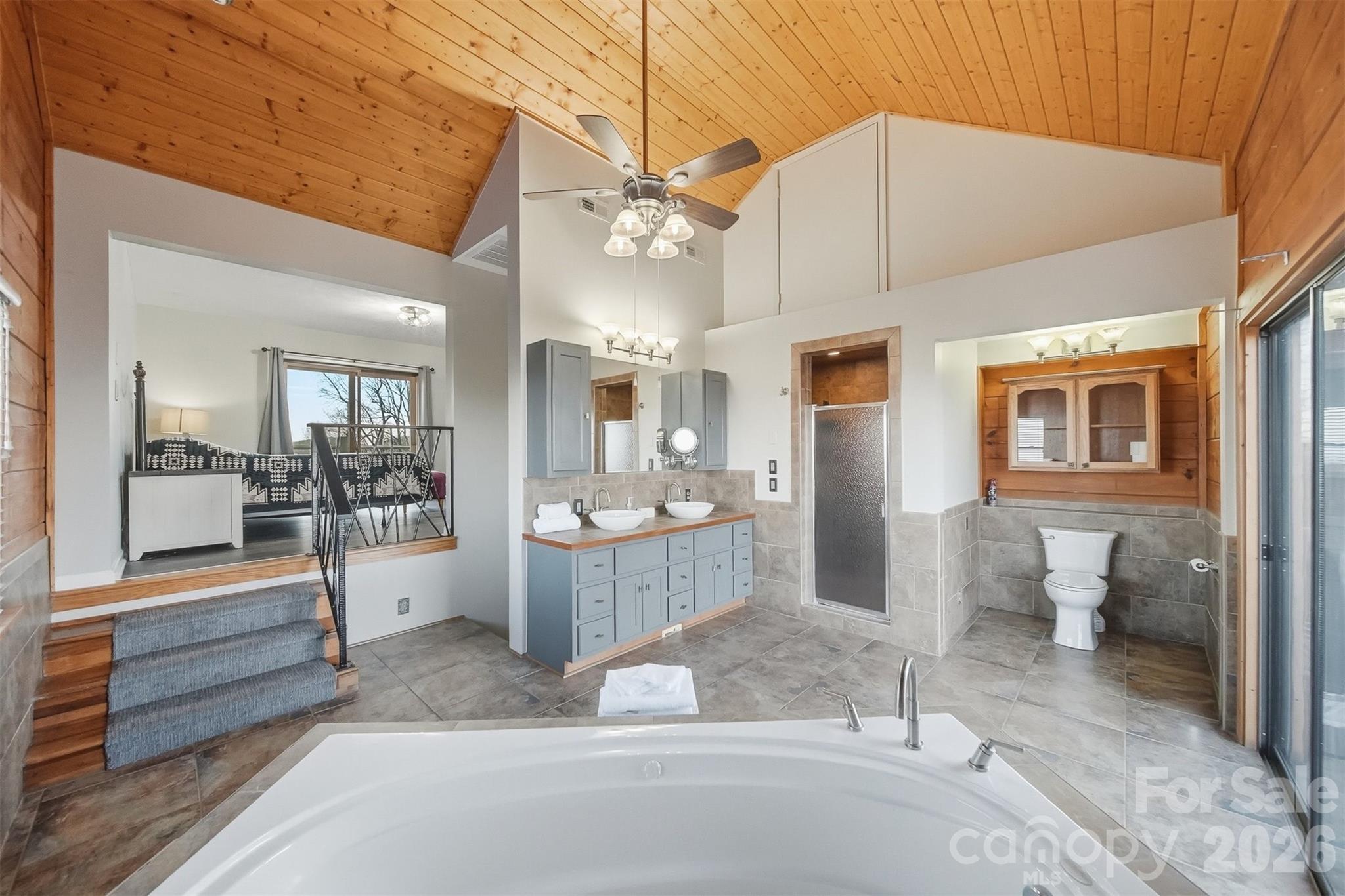 Morganton, North Carolina, 28655, United States, 3 Bedrooms Bedrooms, ,3 BathroomsBathrooms,Residential,Active,2009823