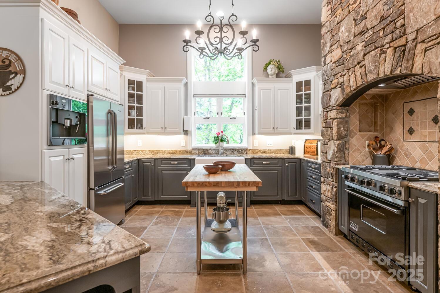 Arden, North Carolina, 28704, United States, 3 Bedrooms Bedrooms, ,3 BathroomsBathrooms,Residential,Active,1953399