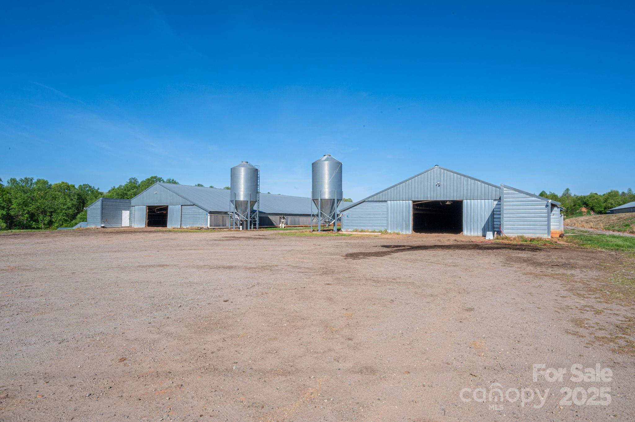 Vale, North Carolina, 28168, United States, 3 Bedrooms Bedrooms, ,4 BathroomsBathrooms,Residential,Active,1880021