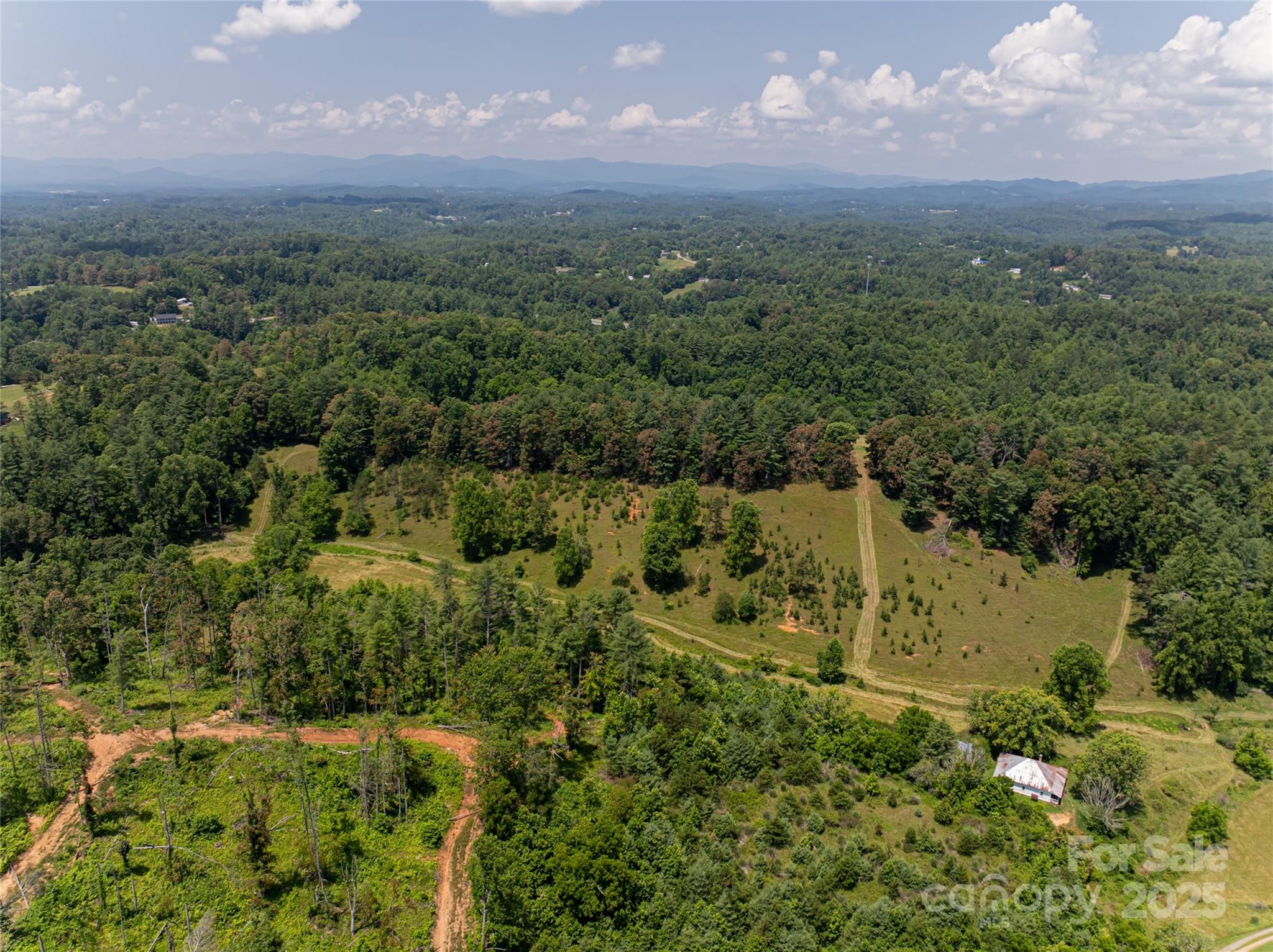 Weaverville, North Carolina, 28787, United States, 3 Bedrooms Bedrooms, ,2 BathroomsBathrooms,Residential,Active,1892411