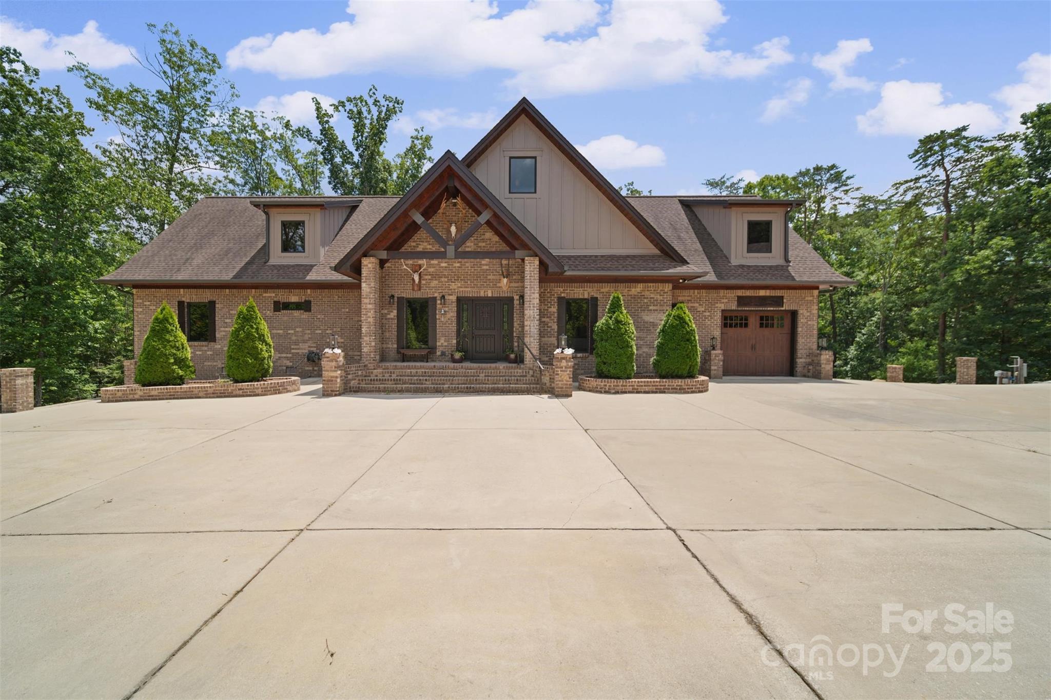 Clover, South Carolina, 29710, United States, 4 Bedrooms Bedrooms, ,6 BathroomsBathrooms,Residential,Active,1904708 Clover, South Carolina, 29710, United States, 4 Bedrooms Bedrooms, ,6 BathroomsBathrooms,Residential,Active,1904708