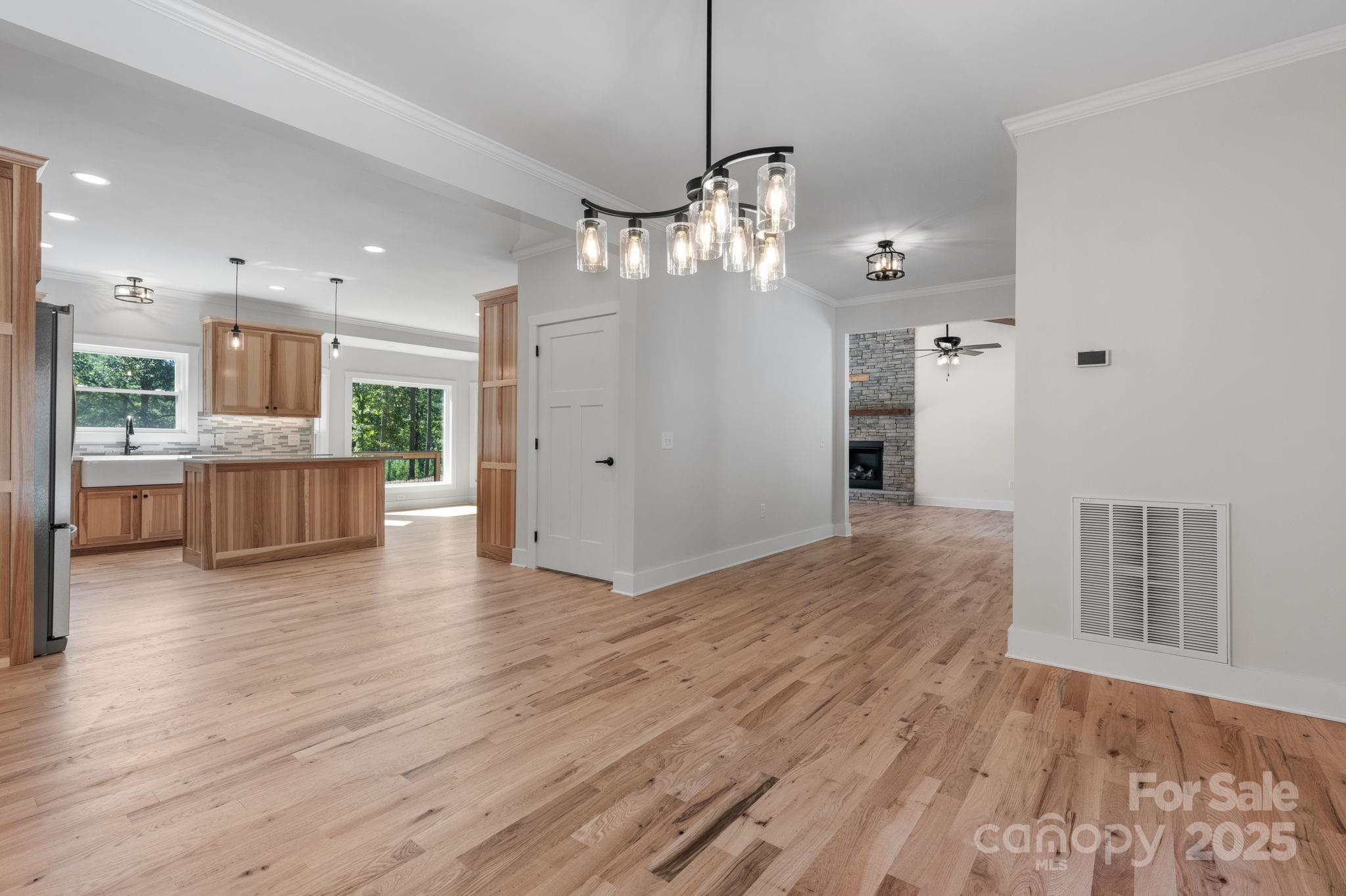 Connelly Springs, North Carolina, 28612, United States, 5 Bedrooms Bedrooms, ,5 BathroomsBathrooms,Residential,Active,1945070