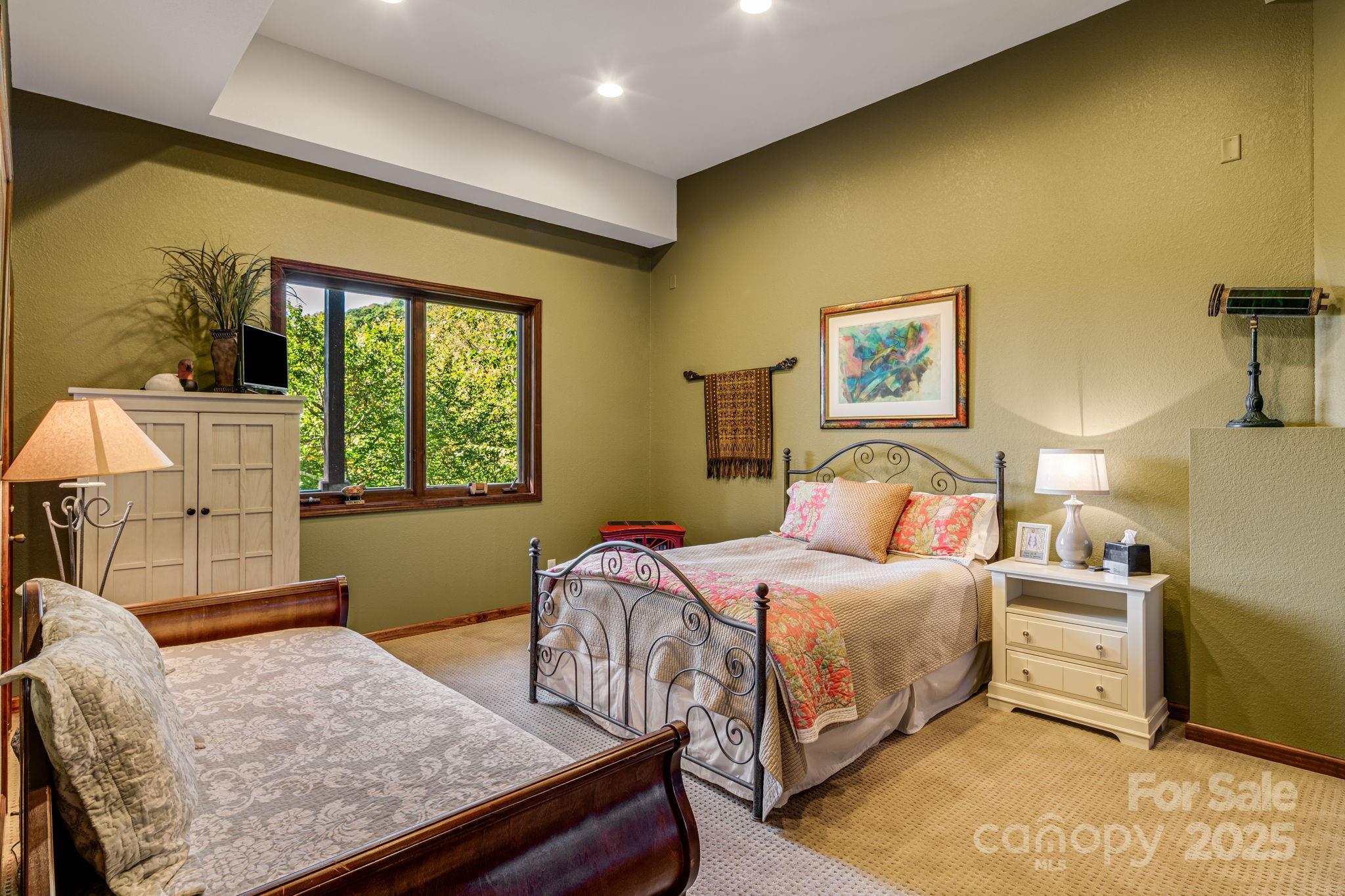 Mars Hill, North Carolina, 28754, United States, 4 Bedrooms Bedrooms, ,4 BathroomsBathrooms,Residential,Active,1960160