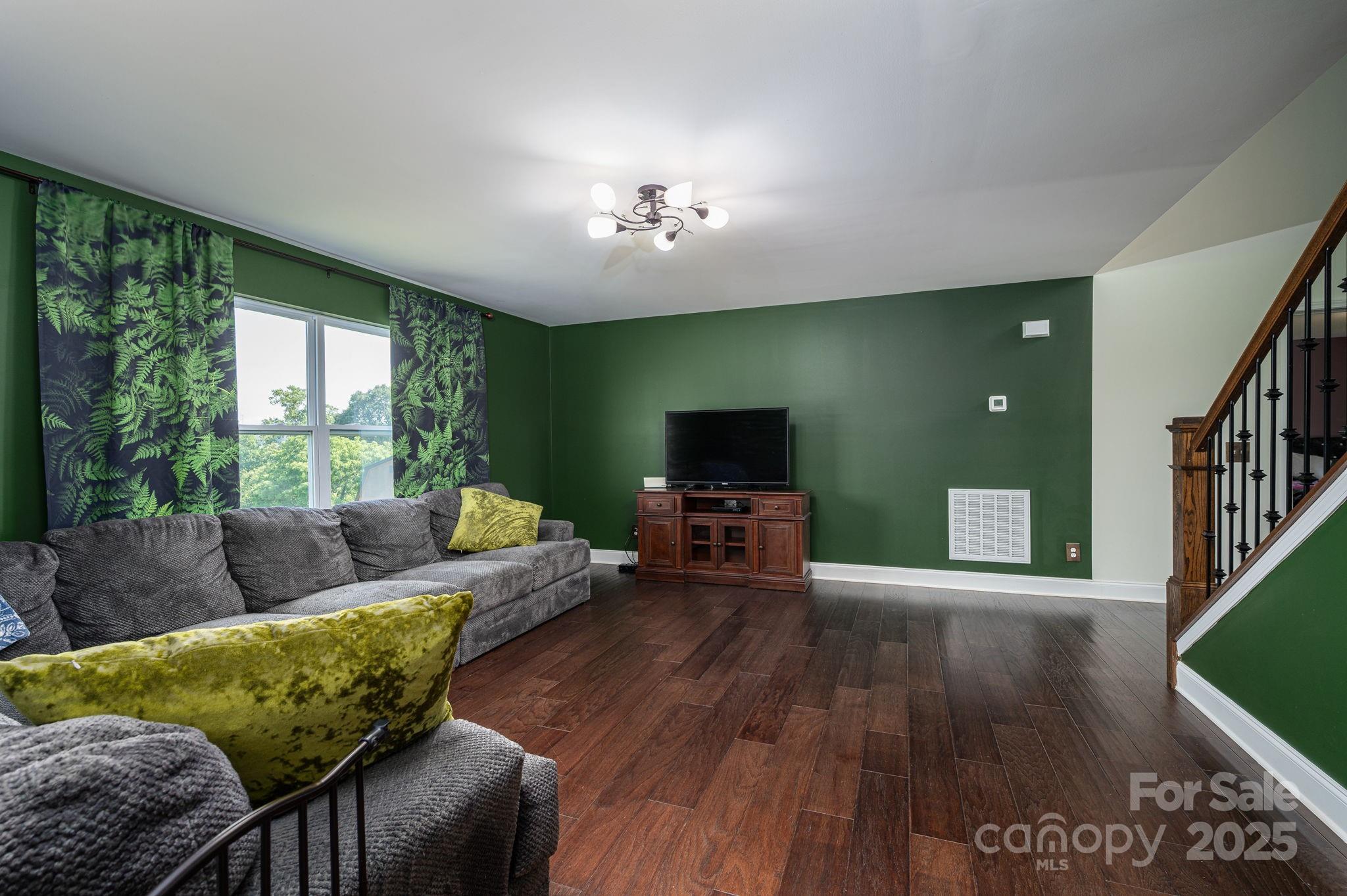 Vale, North Carolina, 28168, United States, 3 Bedrooms Bedrooms, ,4 BathroomsBathrooms,Residential,Active,1880021