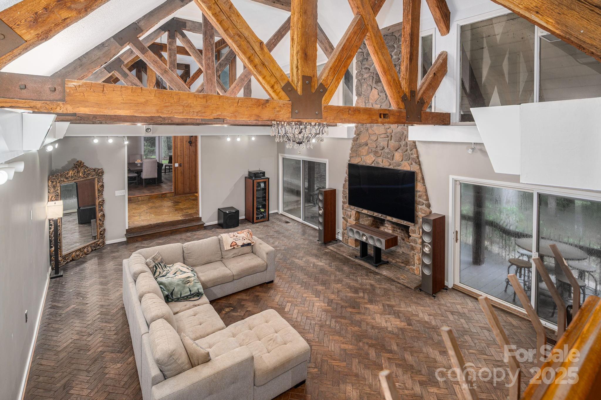 Lincolnton, North Carolina, 28092, United States, 7 Bedrooms Bedrooms, ,8 BathroomsBathrooms,Residential,Active,1936100