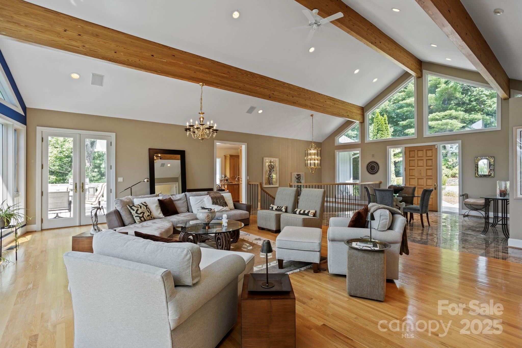 Flat Rock, North Carolina, 28731, United States, 3 Bedrooms Bedrooms, ,7 BathroomsBathrooms,Residential,Active,2007635