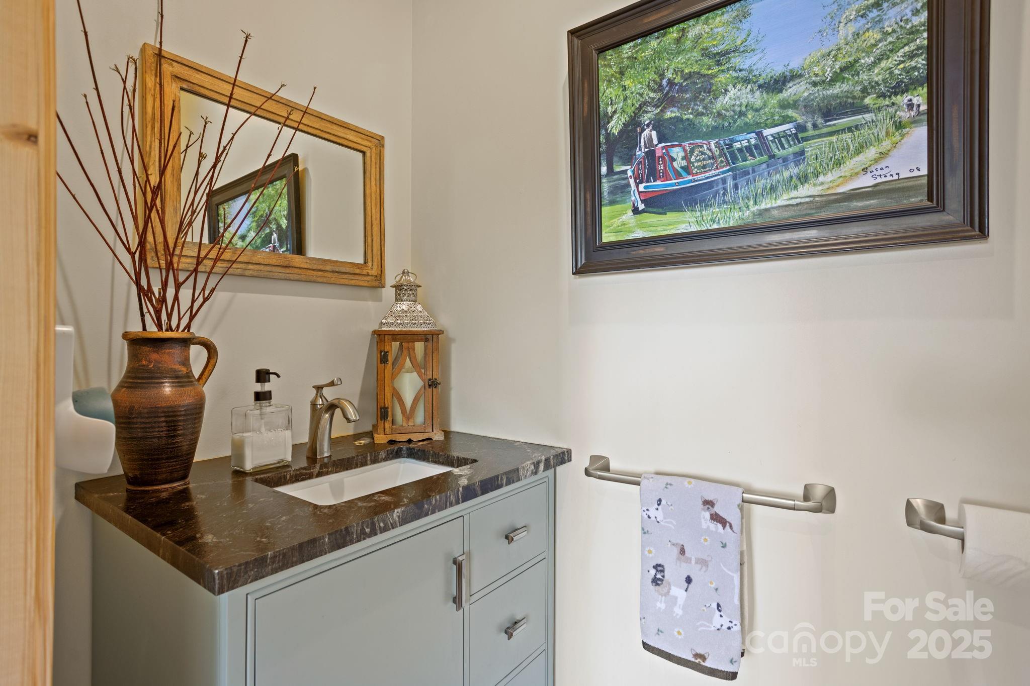 Flat Rock, North Carolina, 28731, United States, 3 Bedrooms Bedrooms, ,4 BathroomsBathrooms,Residential,Active,1936630
