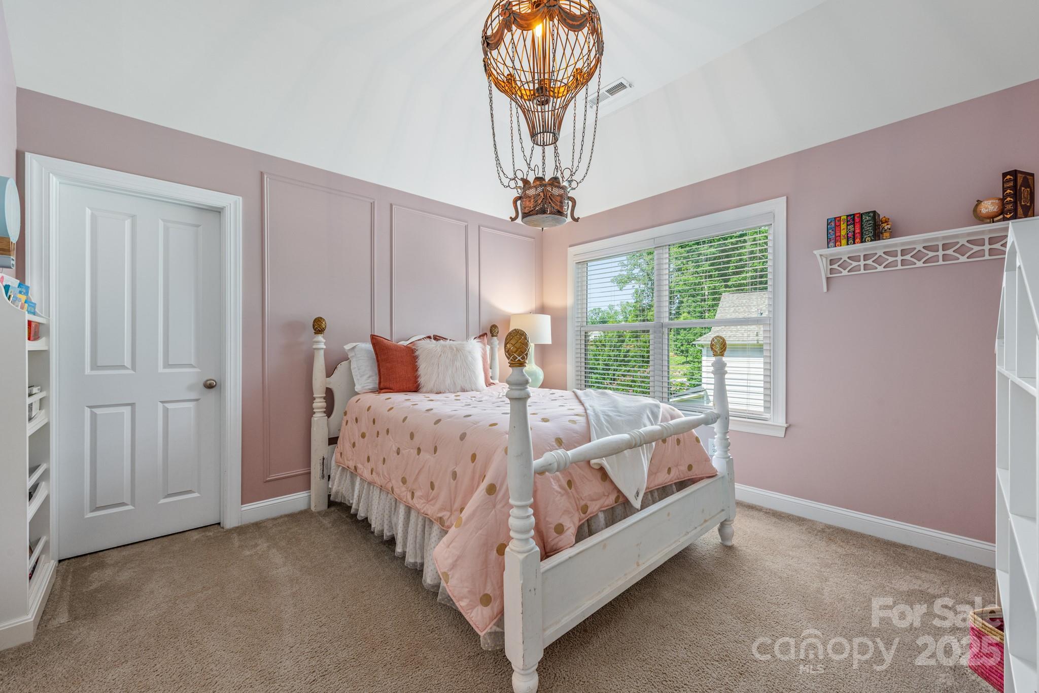 Belmont, North Carolina, 28012, United States, 4 Bedrooms Bedrooms, ,4 BathroomsBathrooms,Residential,Active,1852772