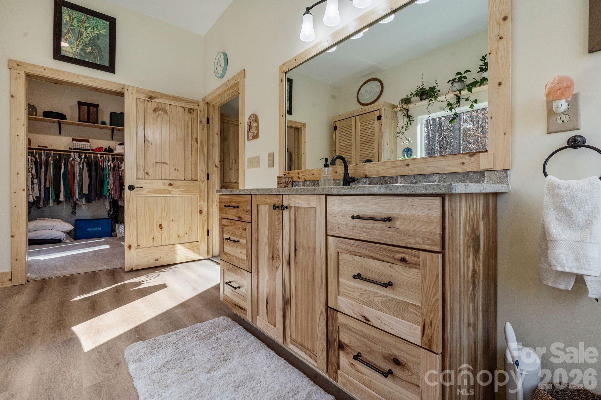 Davidson, North Carolina, 28036, United States, 5 Bedrooms Bedrooms, ,4 BathroomsBathrooms,Residential,Active,2011189