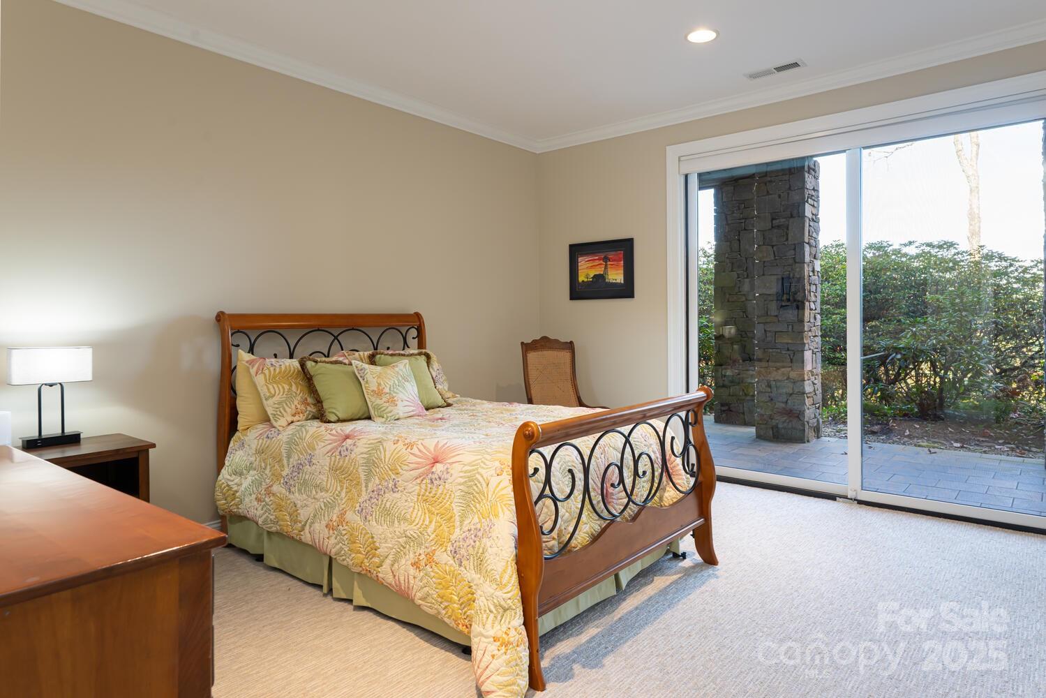 Flat Rock, North Carolina, 28731, United States, 3 Bedrooms Bedrooms, ,4 BathroomsBathrooms,Residential,Active,1990039