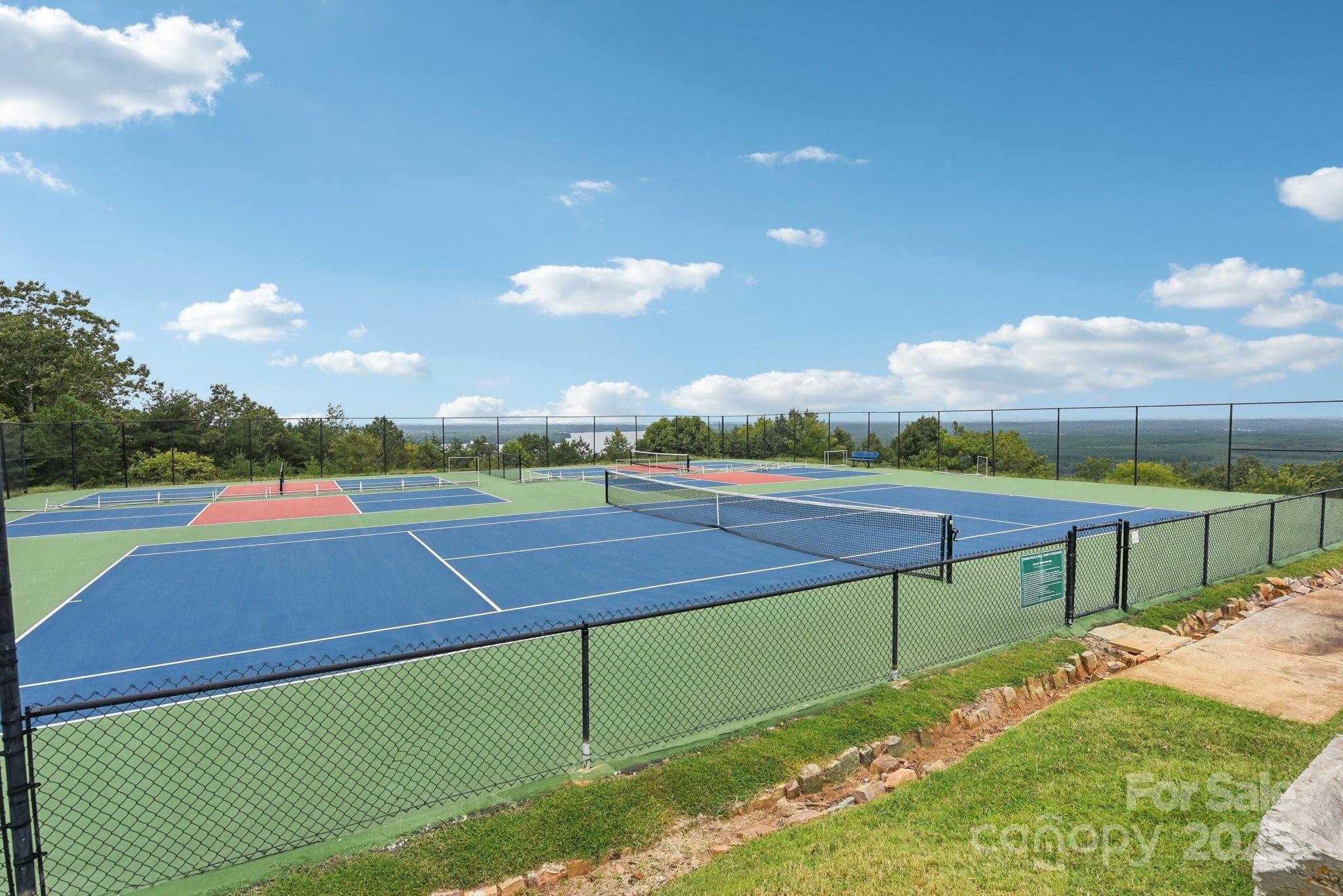 Denton, North Carolina, 27239, United States, 4 Bedrooms Bedrooms, ,7 BathroomsBathrooms,Residential,Active,1749263