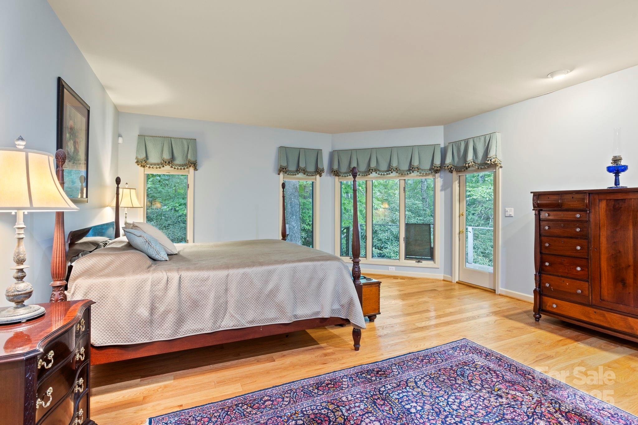 Flat Rock, North Carolina, 28731, United States, ,4 BathroomsBathrooms,Residential,Active,1769703