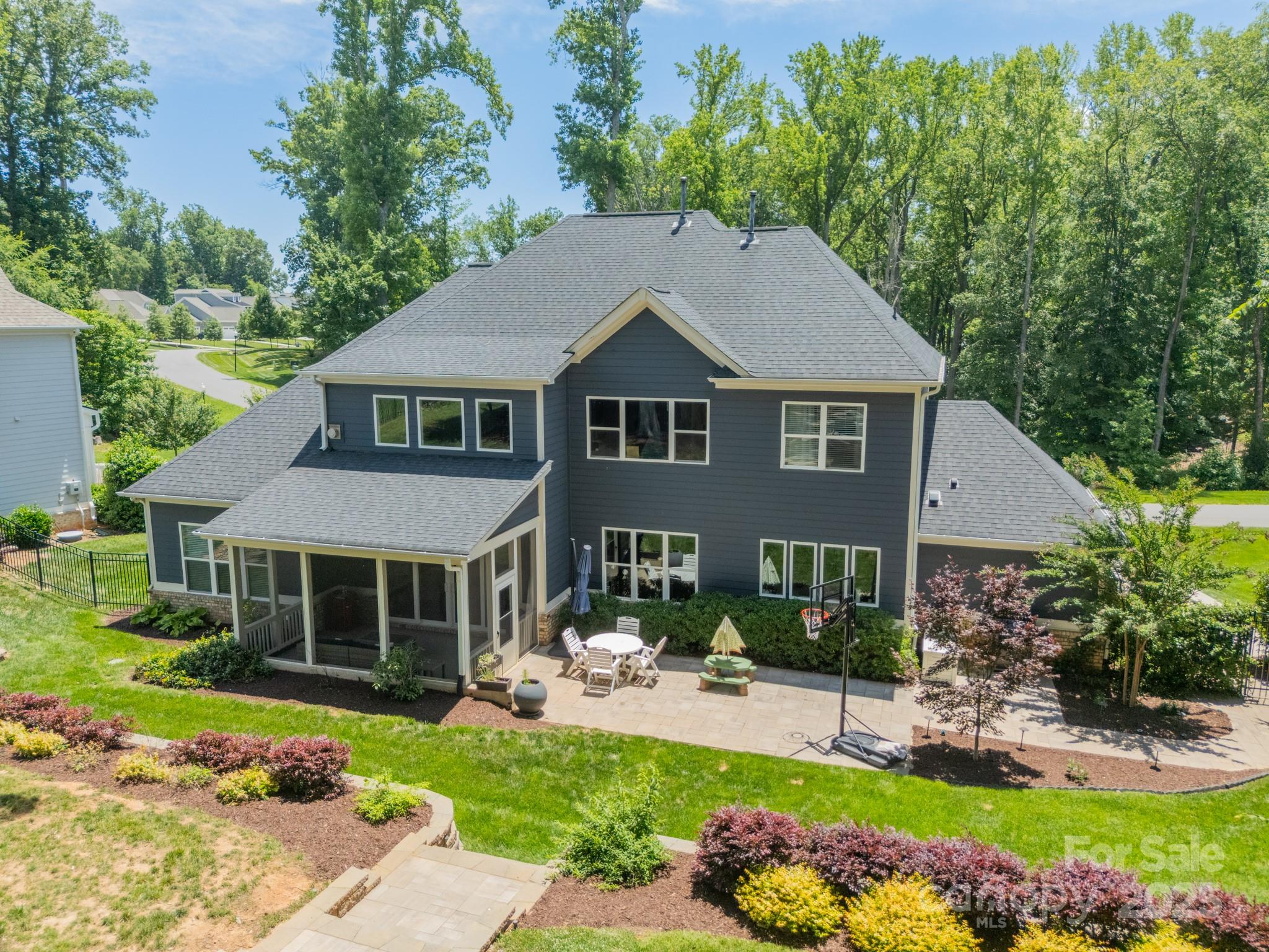 Belmont, North Carolina, 28012, United States, 4 Bedrooms Bedrooms, ,4 BathroomsBathrooms,Residential,Active,1852772