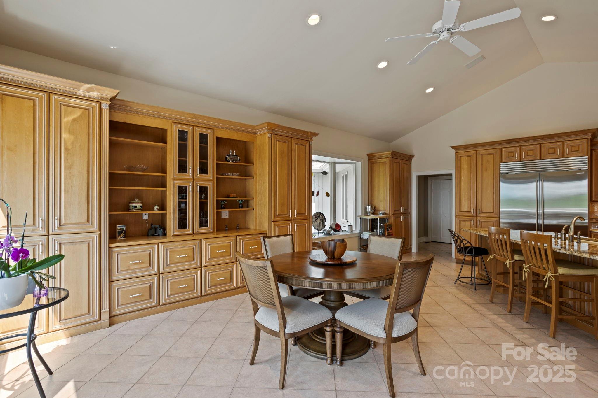 Flat Rock, North Carolina, 28731, United States, 3 Bedrooms Bedrooms, ,7 BathroomsBathrooms,Residential,Active,2007635