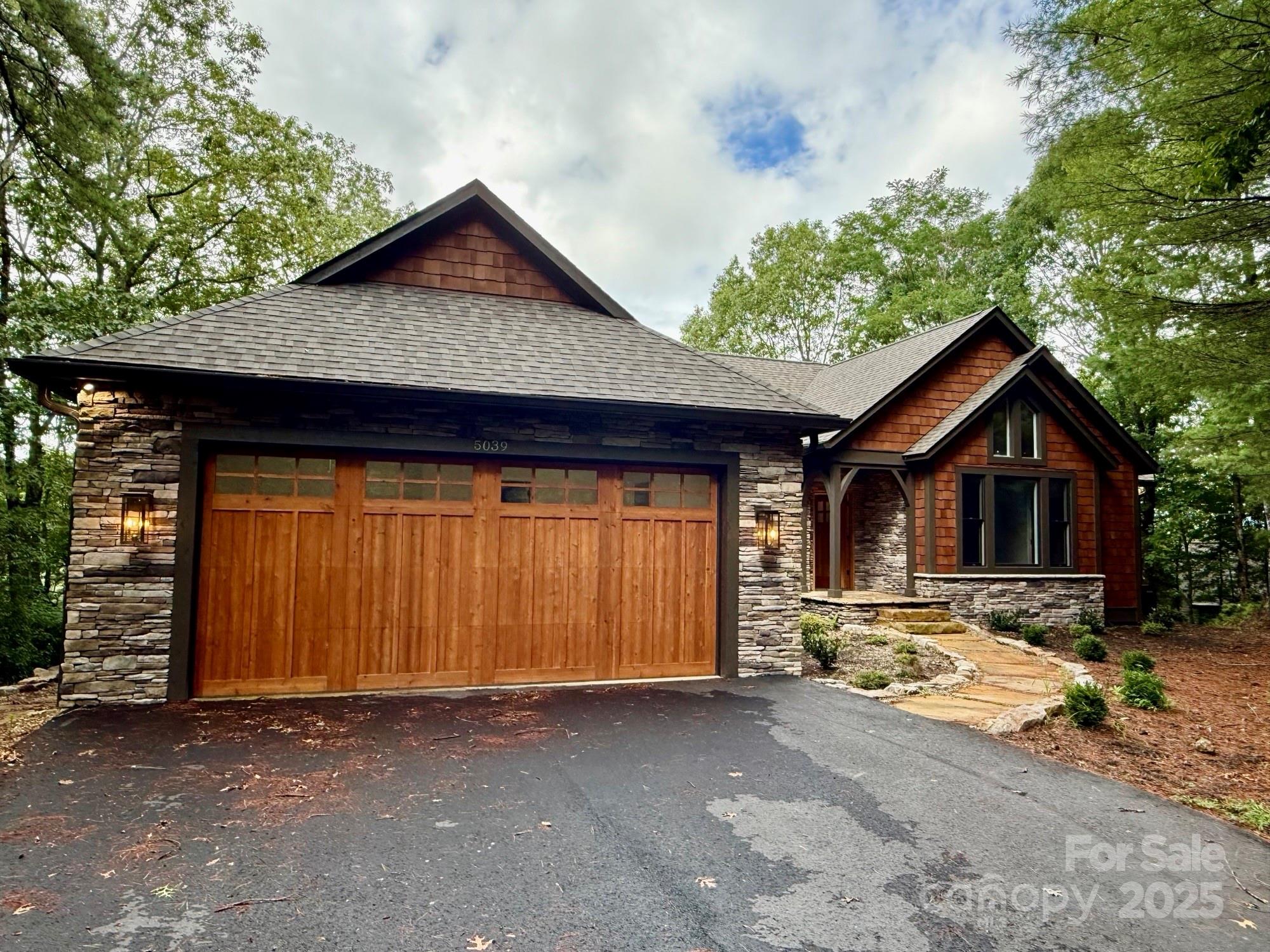 Brevard, North Carolina, 28712, United States, 4 Bedrooms Bedrooms, ,3 BathroomsBathrooms,Residential,Active,1997608